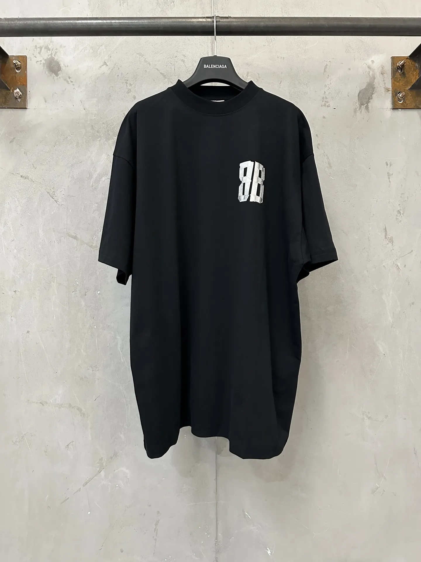 BB Logo Tape Oversized T-Shirt D21523117