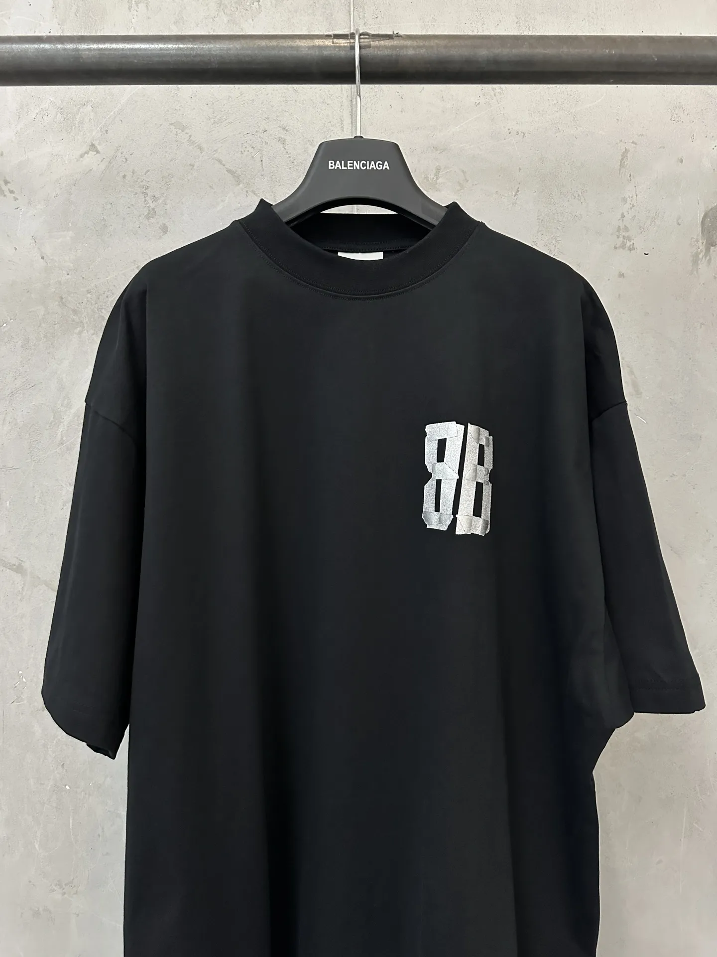 BB Logo Tape Oversized T-Shirt D21523117 — view 3