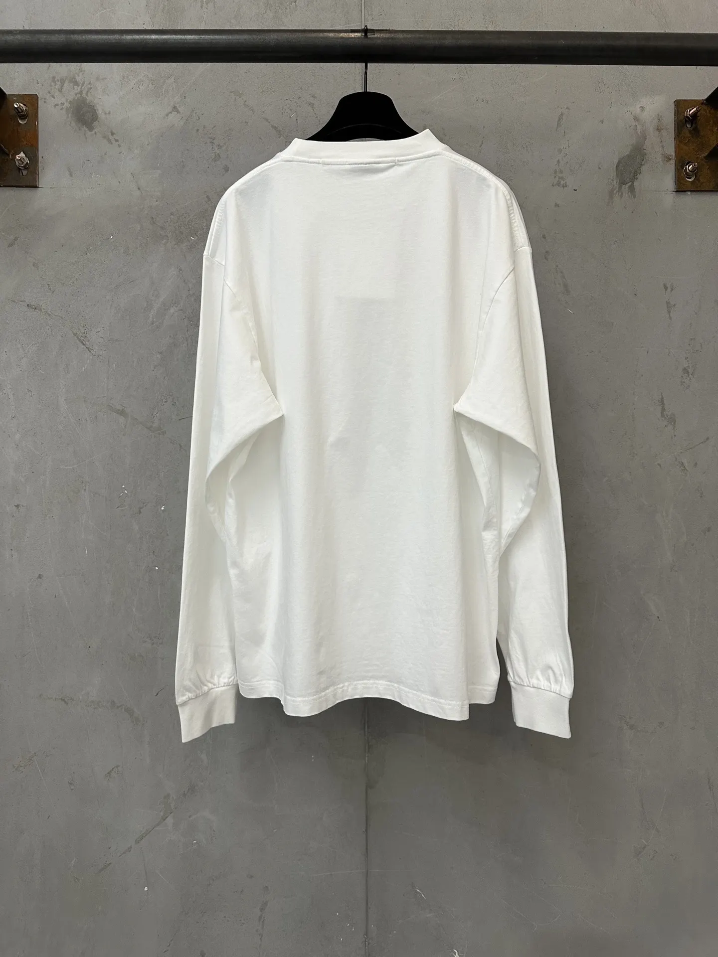 Logo Print Long-Sleeve T-Shirt D22023091 — view 2