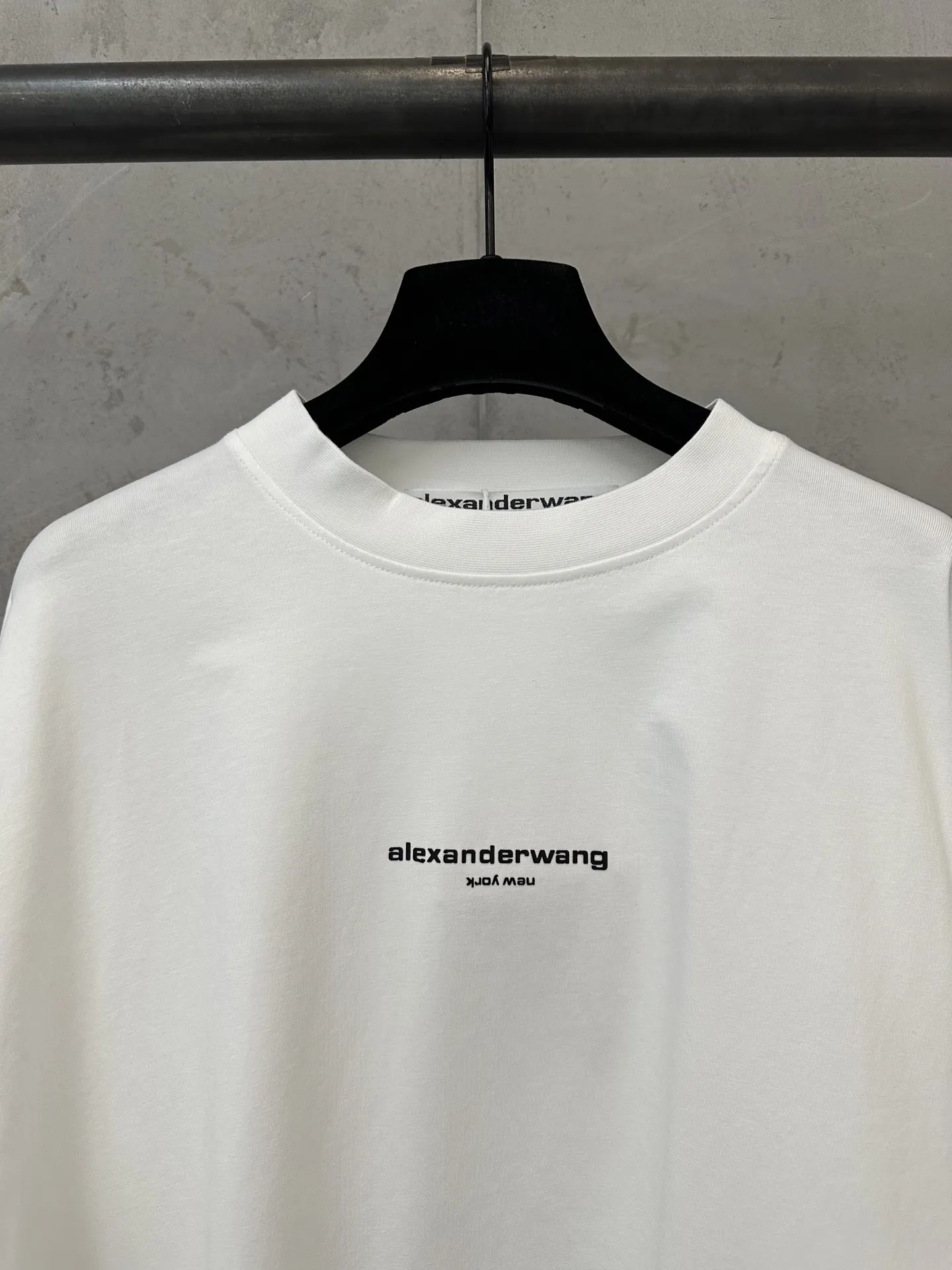 Logo Print Long-Sleeve T-Shirt D22023091 — view 5