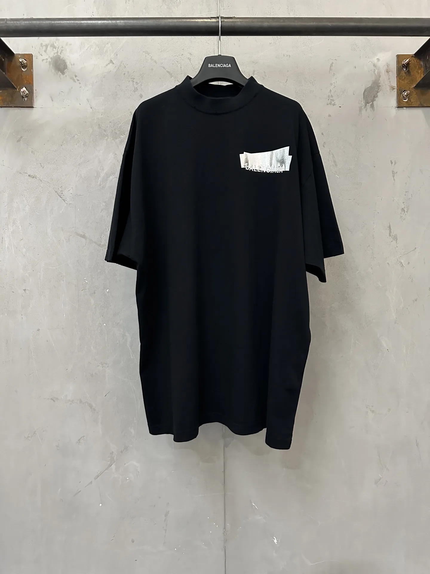 Logo Embroidered Oversized T-Shirt D22018935