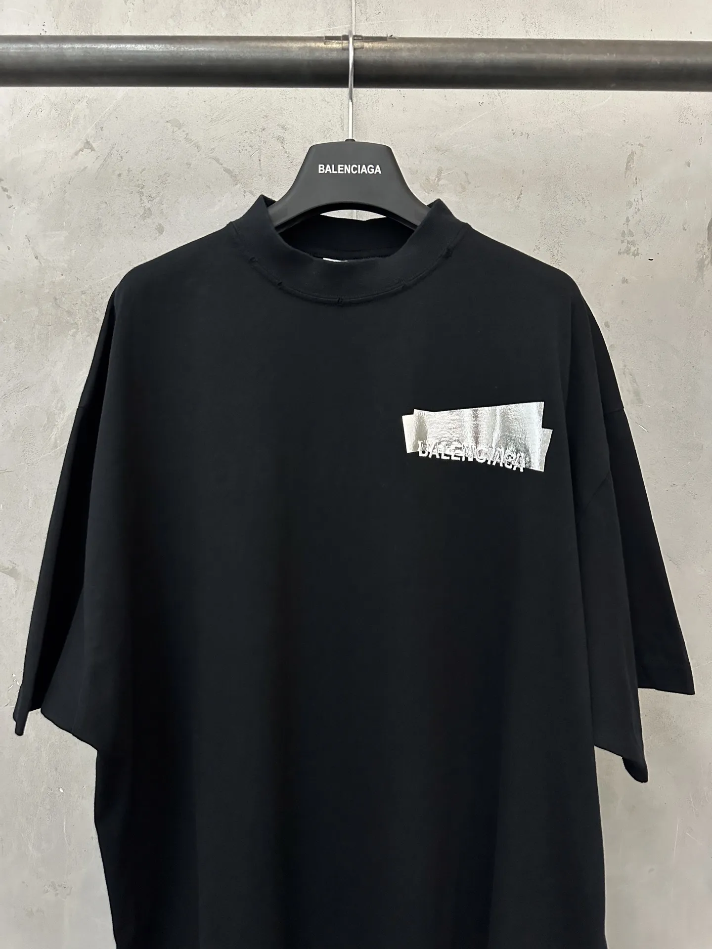 Logo Embroidered Oversized T-Shirt D22018935 — view 3
