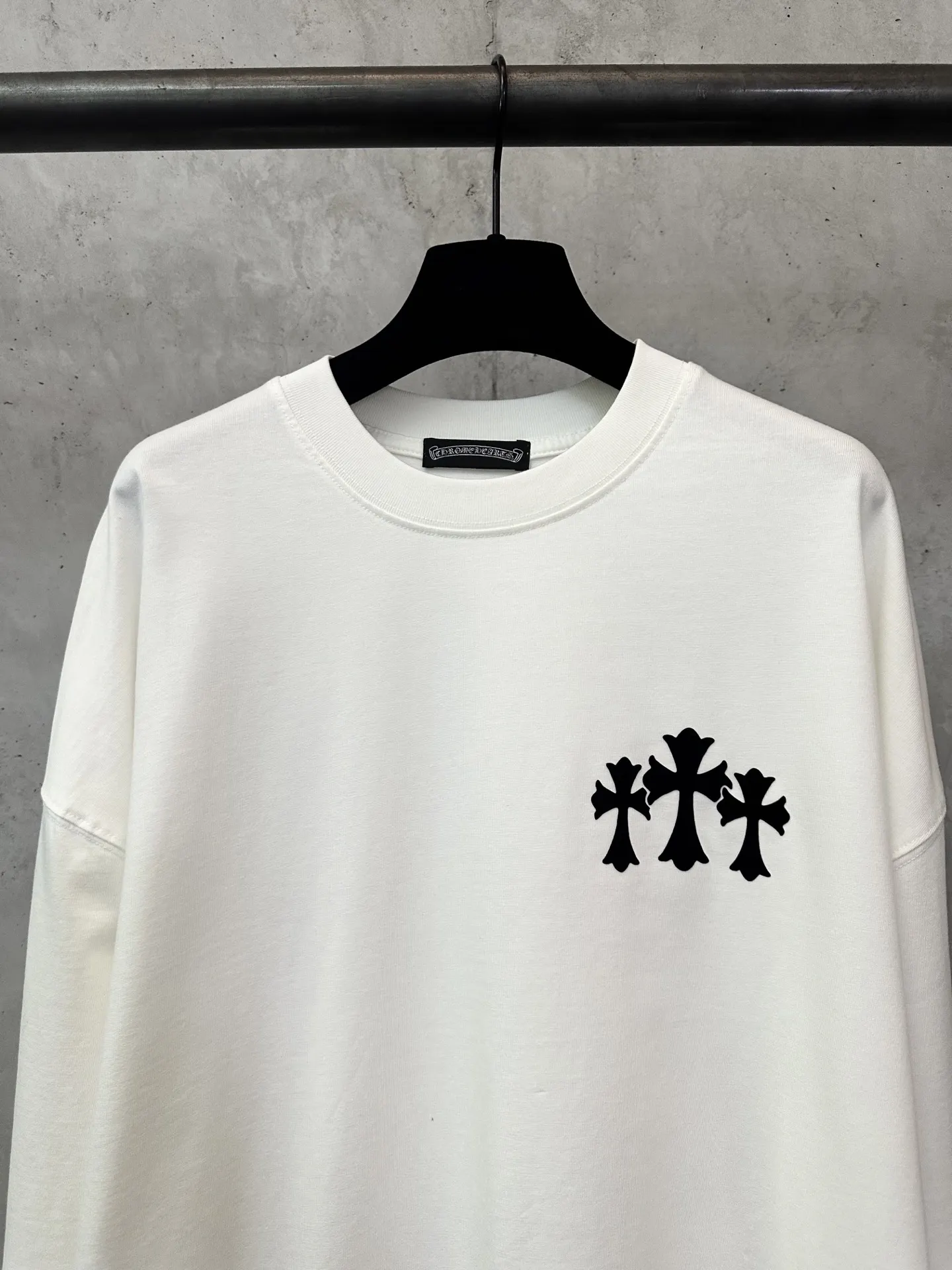 Chrome Hearts Flocked Logo Long-Sleeve T-Shirt D22023742 — view 3