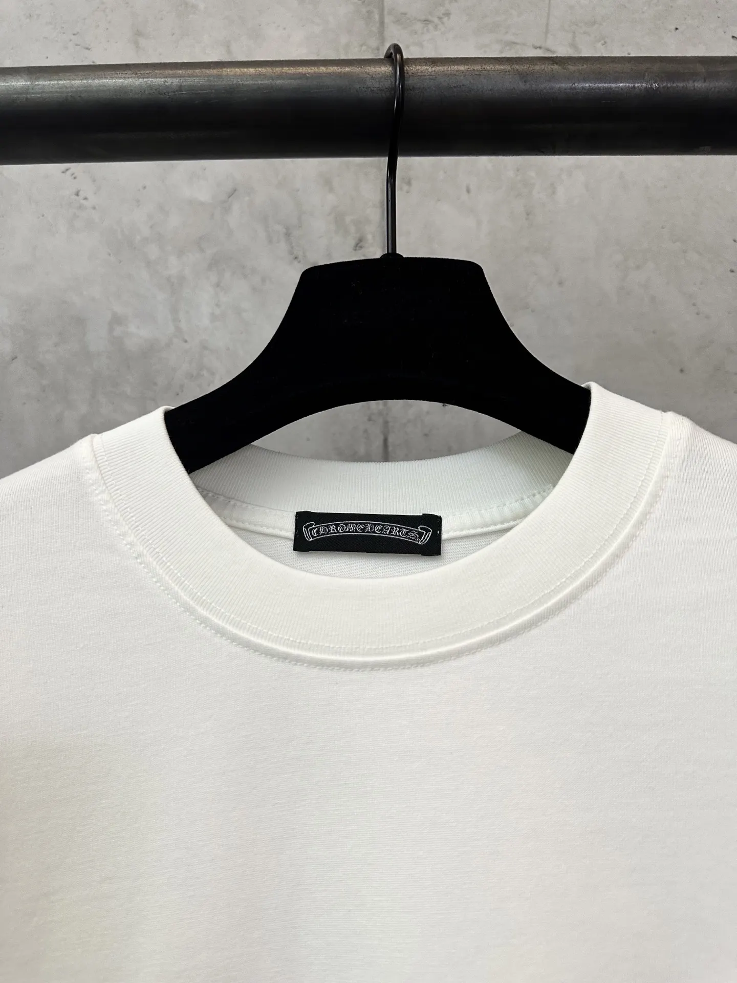 Chrome Hearts Flocked Logo Long-Sleeve T-Shirt D22023742 — view 7