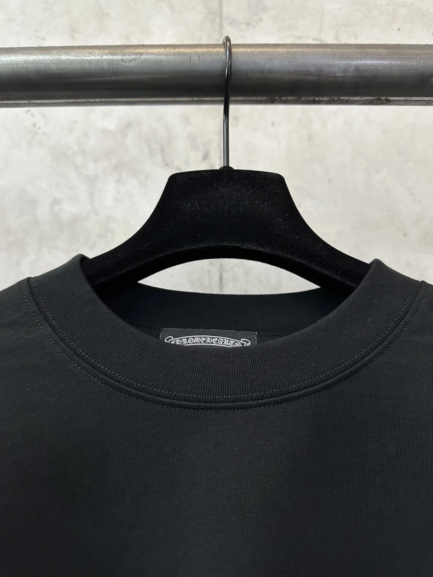 Logo-Print Long-Sleeve Cotton T-Shirt D22023741 — view 7