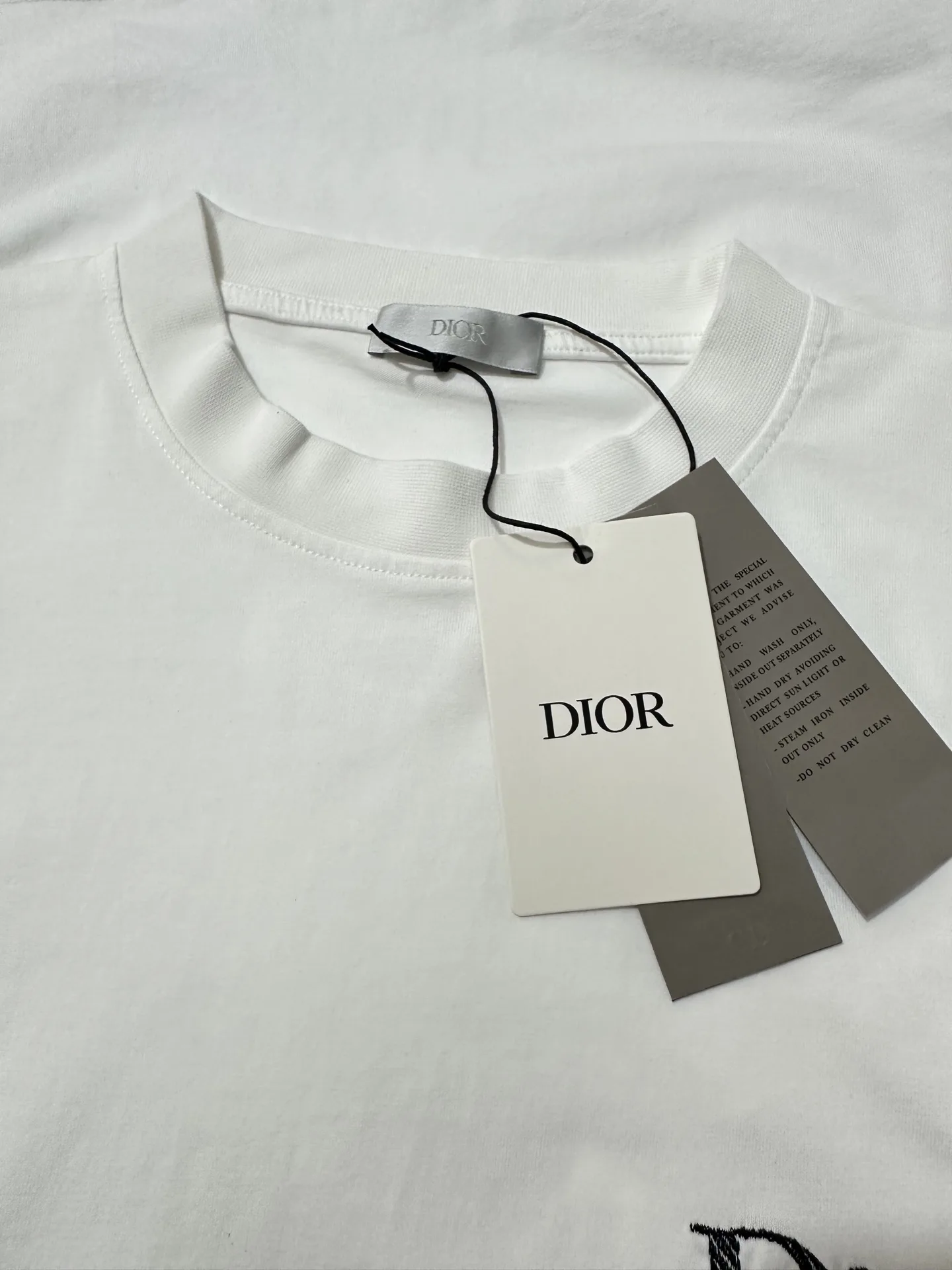 Logo Embroidered Long-Sleeve T-Shirt D22022220 — view 6