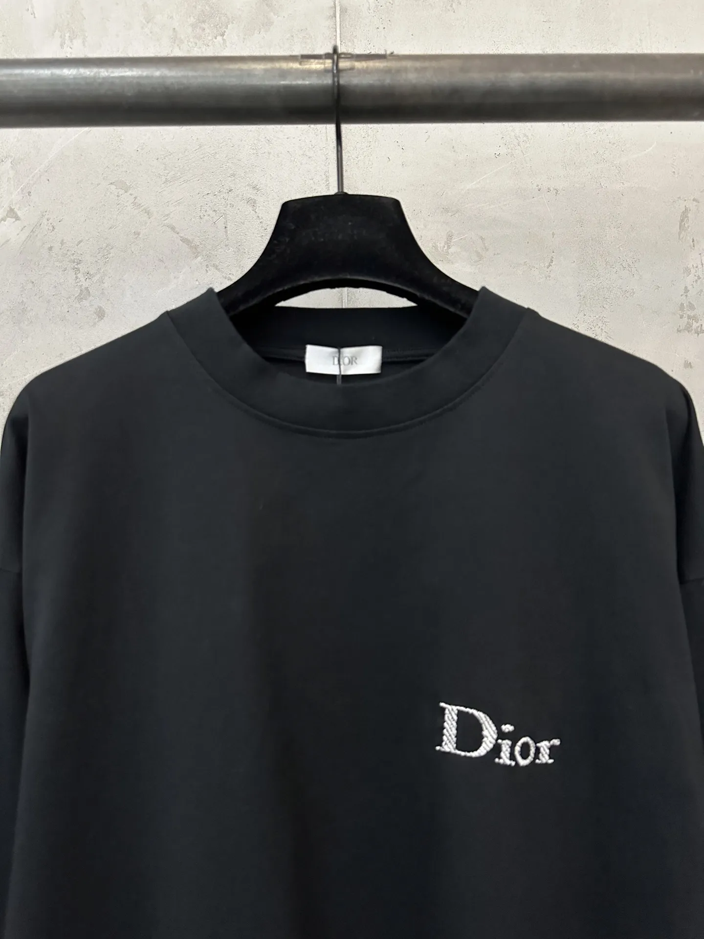 Logo Embroidered Long-Sleeve T-Shirt D22022221 — view 5