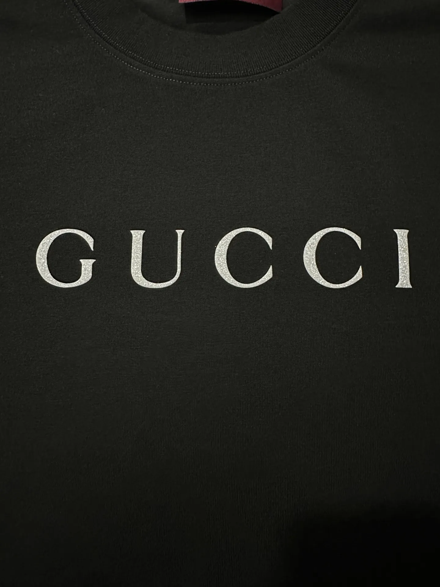 Gucci Glitter Logo Long-Sleeve T-Shirt D22022293 — view 6