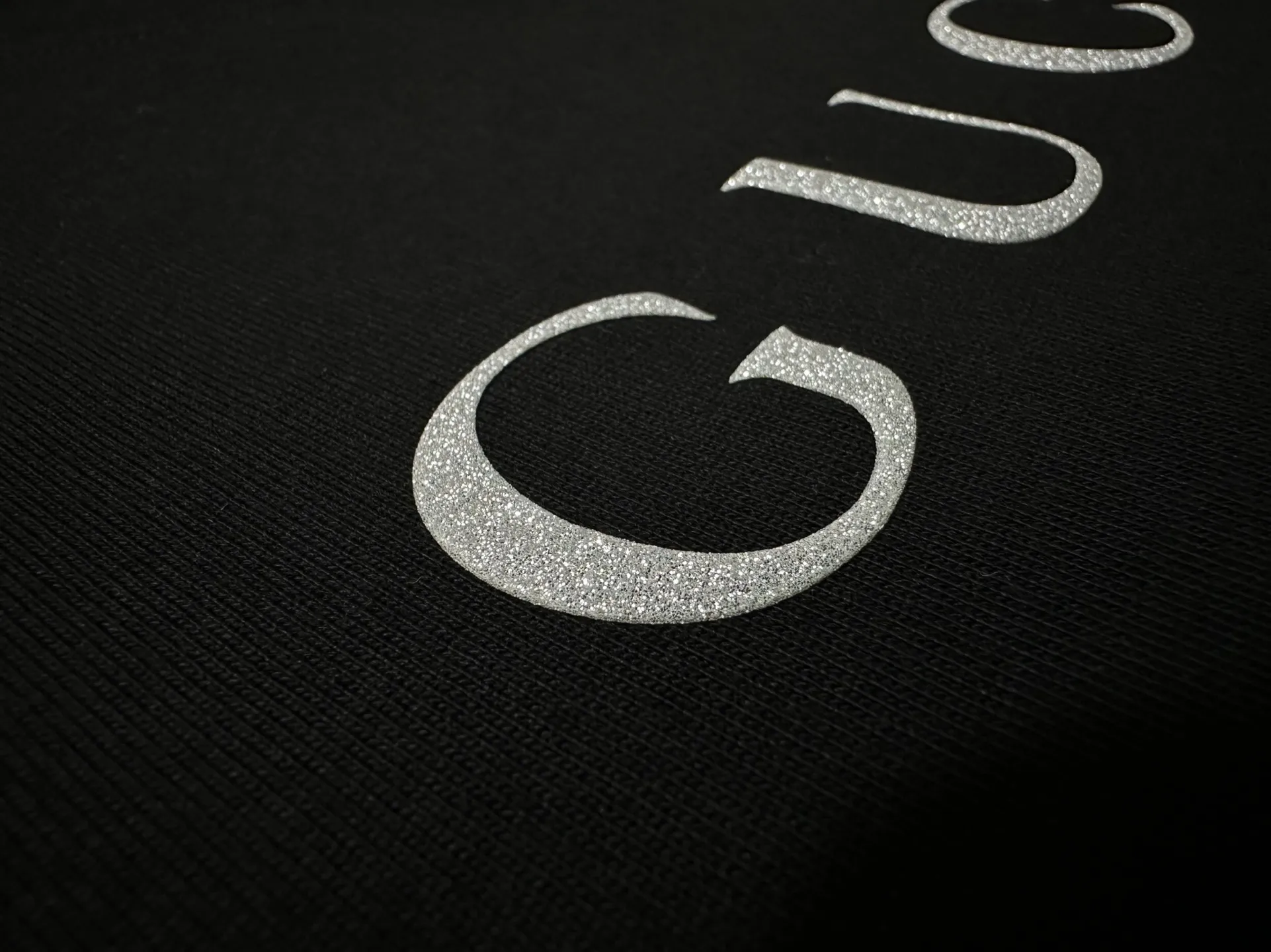 Gucci Glitter Logo Long-Sleeve T-Shirt D22022293 — view 8