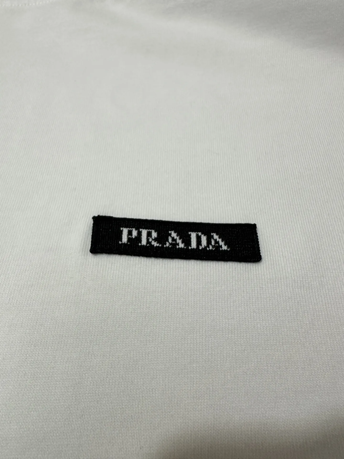Logo-Patch Long-Sleeve Cotton T-Shirt D22022209 — view 7