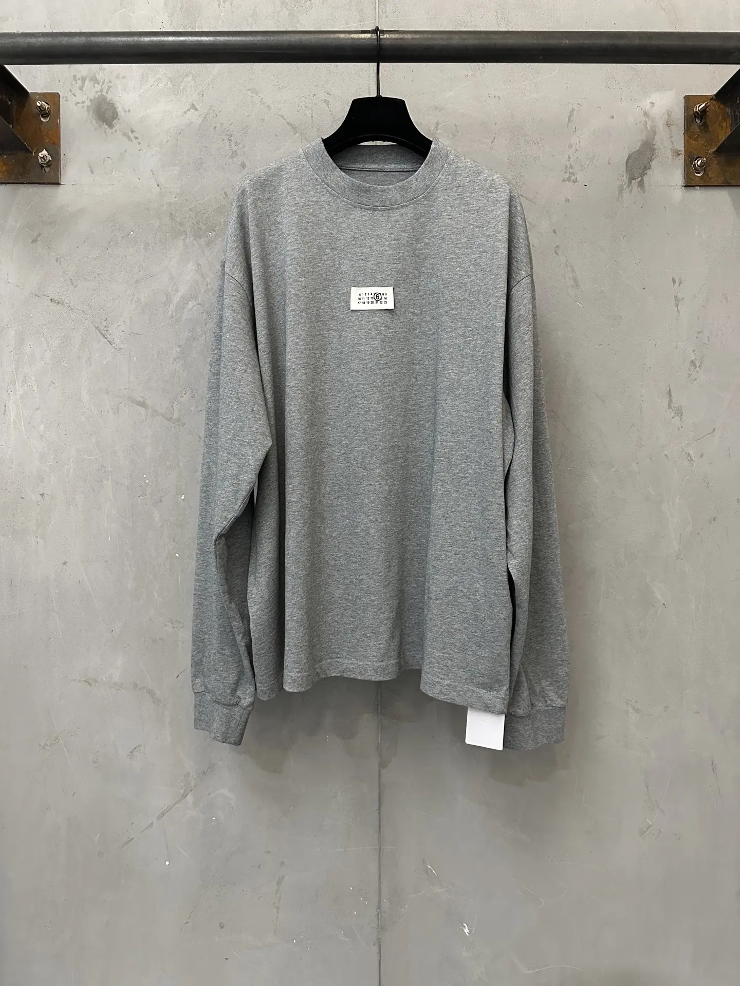 MM6 Maison Margiela Logo Patch Long-Sleeve T-Shirt D22022267