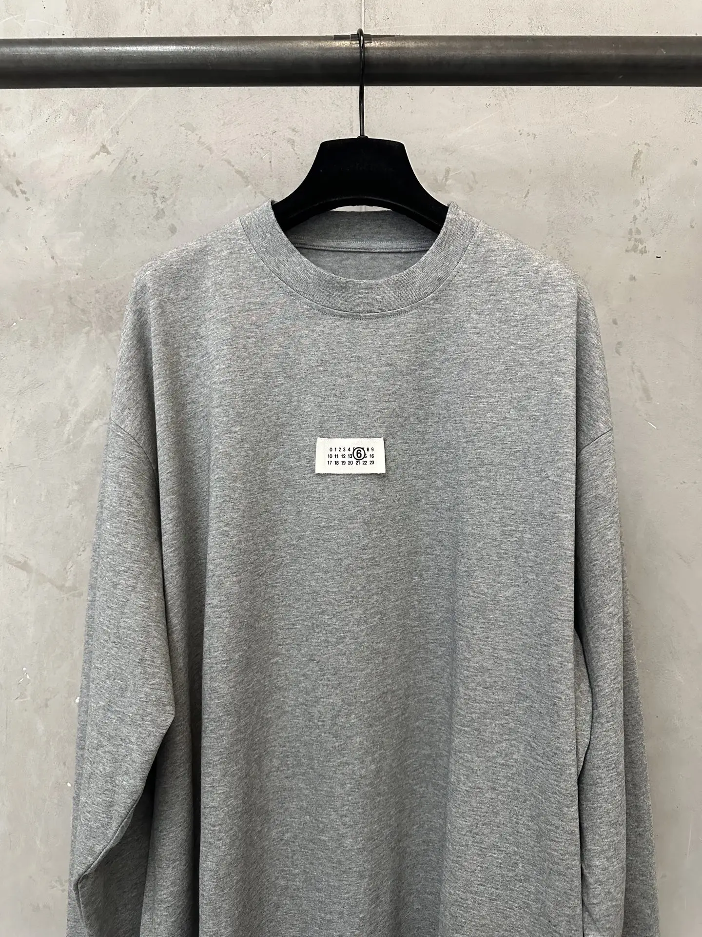 MM6 Maison Margiela Logo Patch Long-Sleeve T-Shirt D22022267 — view 3