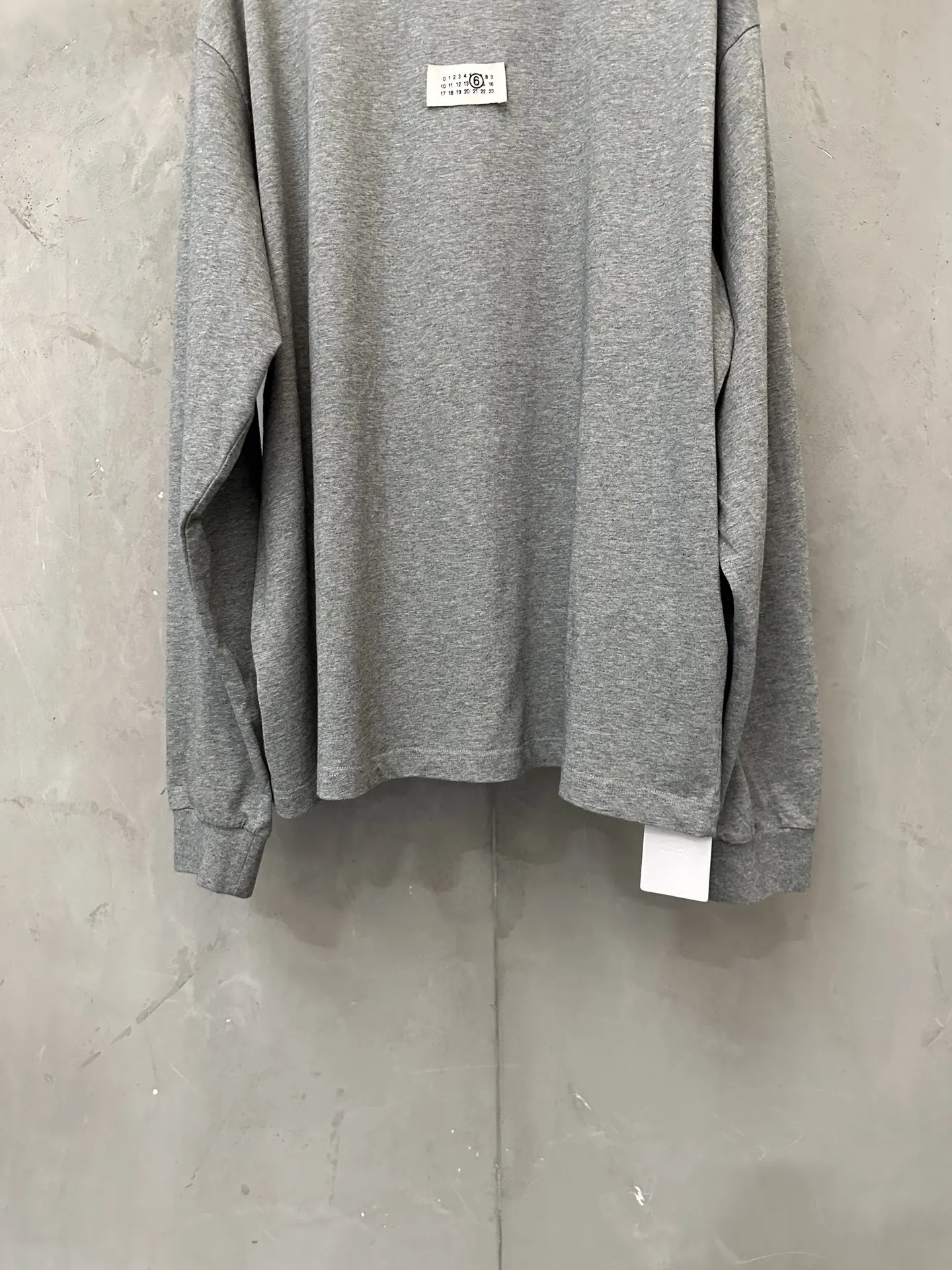 MM6 Maison Margiela Logo Patch Long-Sleeve T-Shirt D22022267 — view 4