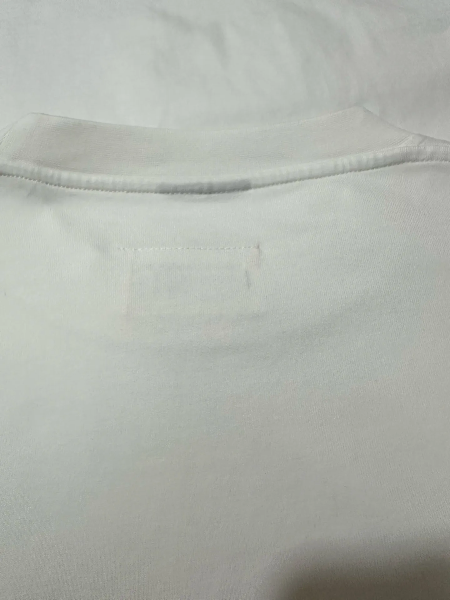 MM6 Maison Margiela Logo Patch Long-Sleeve T-Shirt D22023077 — view 8