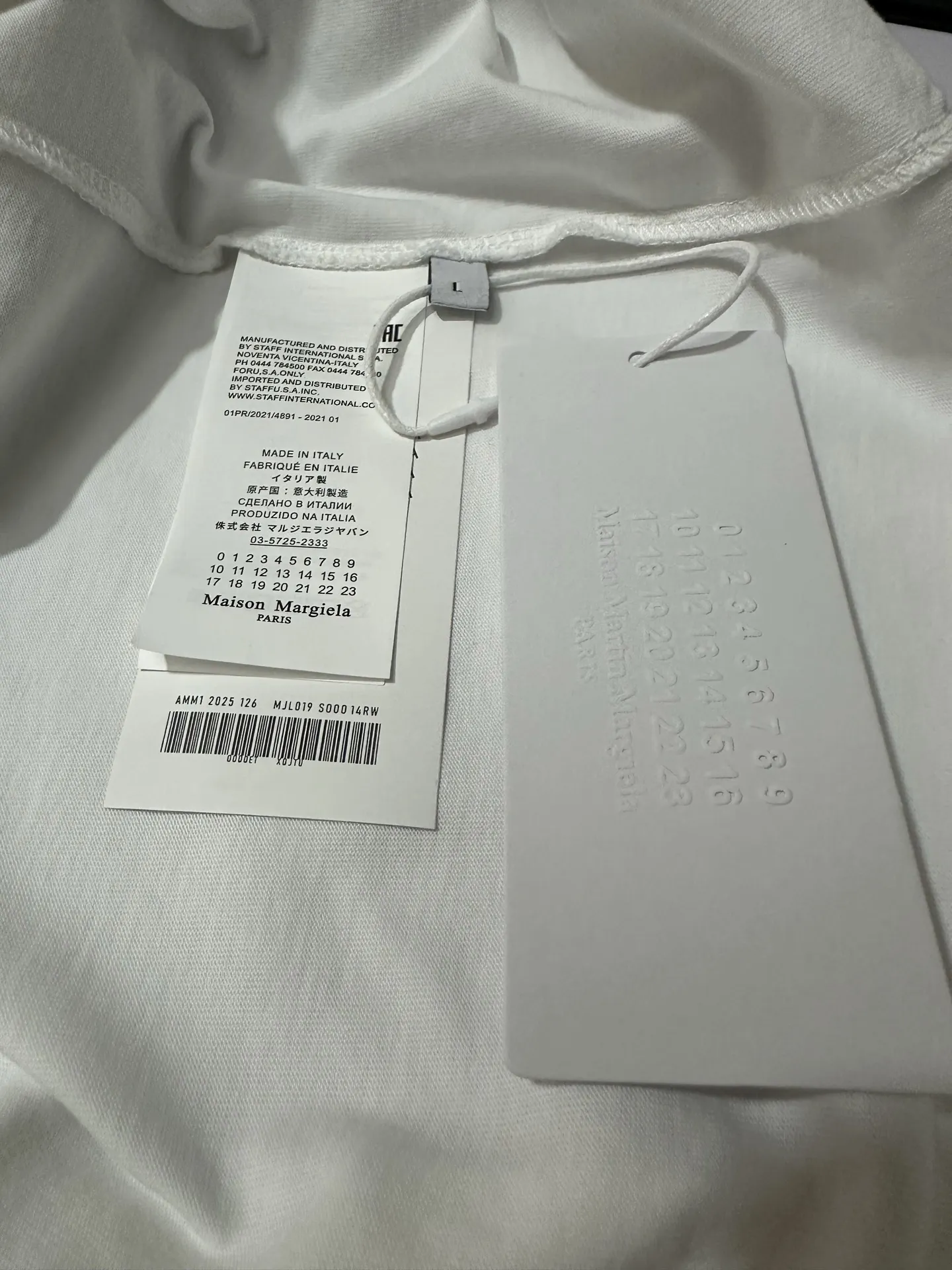 MM6 Maison Margiela Logo Patch Long-Sleeve T-Shirt D22023077 — view 9