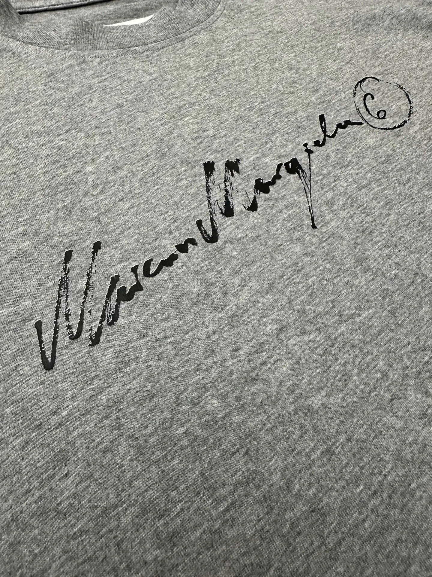 MM6 Signature Logo Long-Sleeve T-Shirt D22022268 — view 6