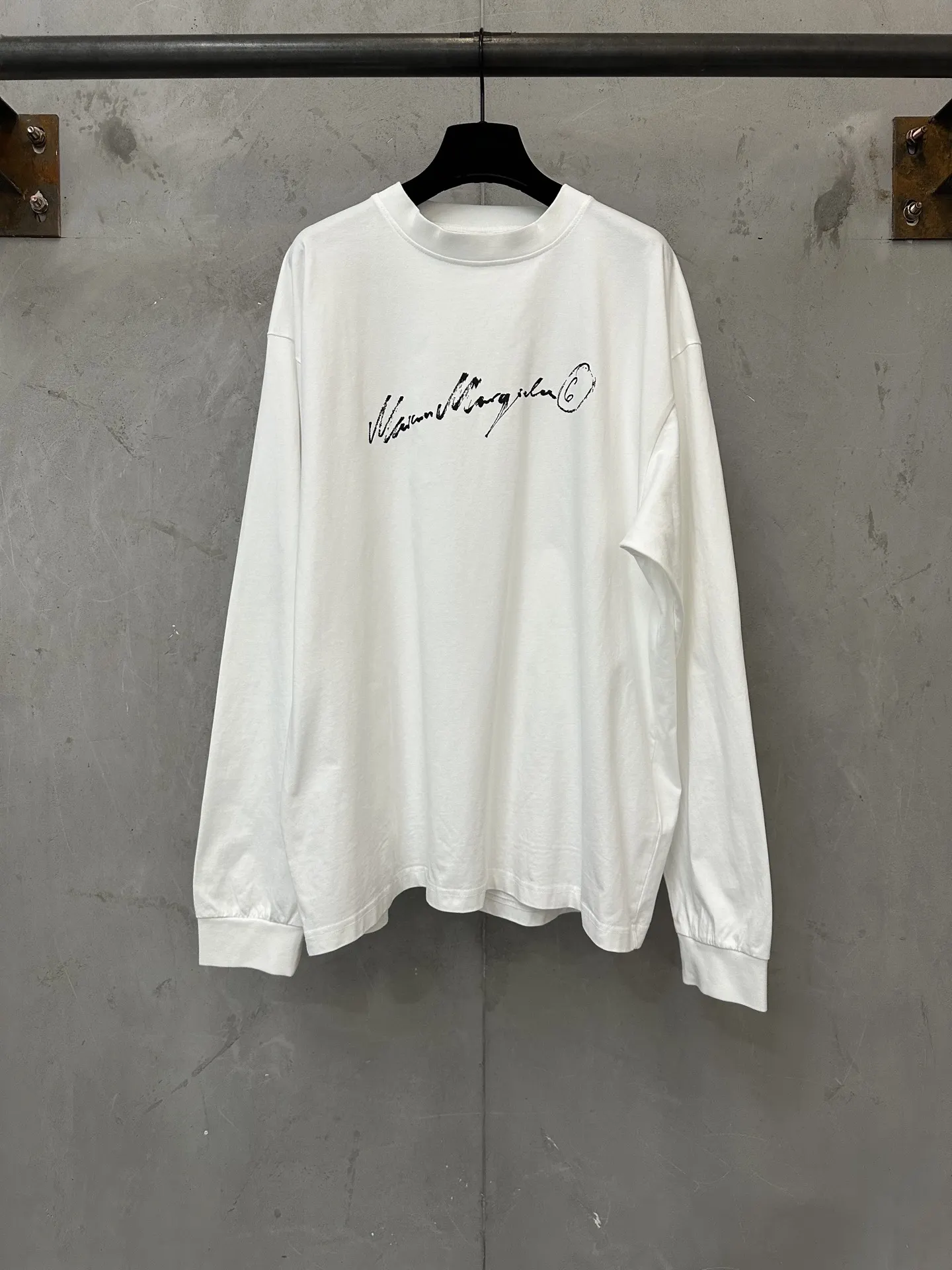 MM6 Maison Margiela Signature Logo Long-Sleeve T-Shirt D22023157