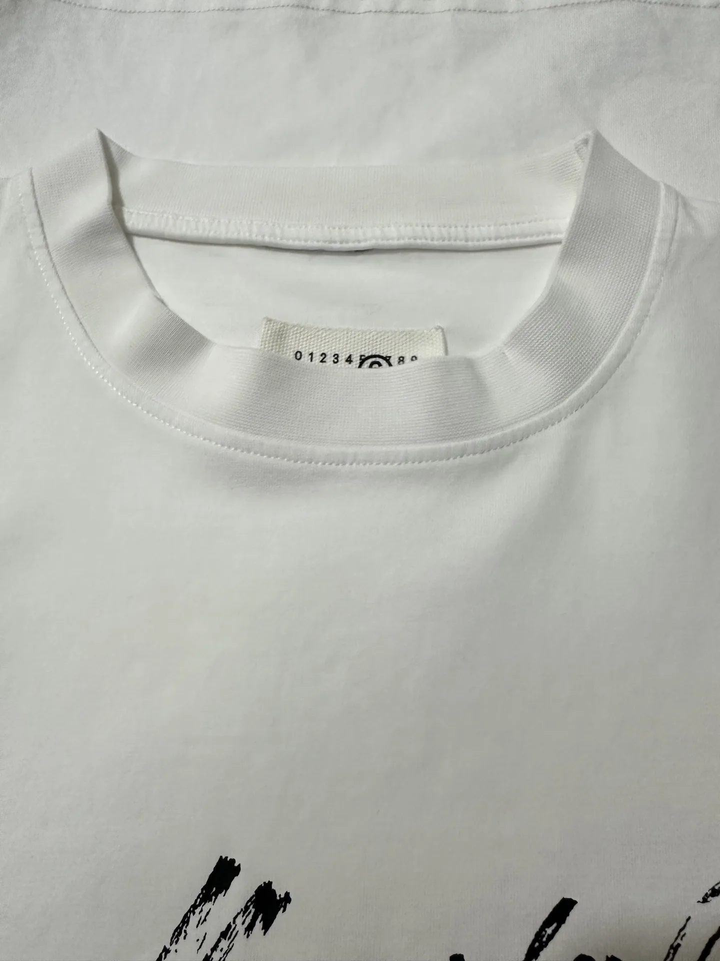 MM6 Maison Margiela Signature Logo Long-Sleeve T-Shirt D22023157 — view 6
