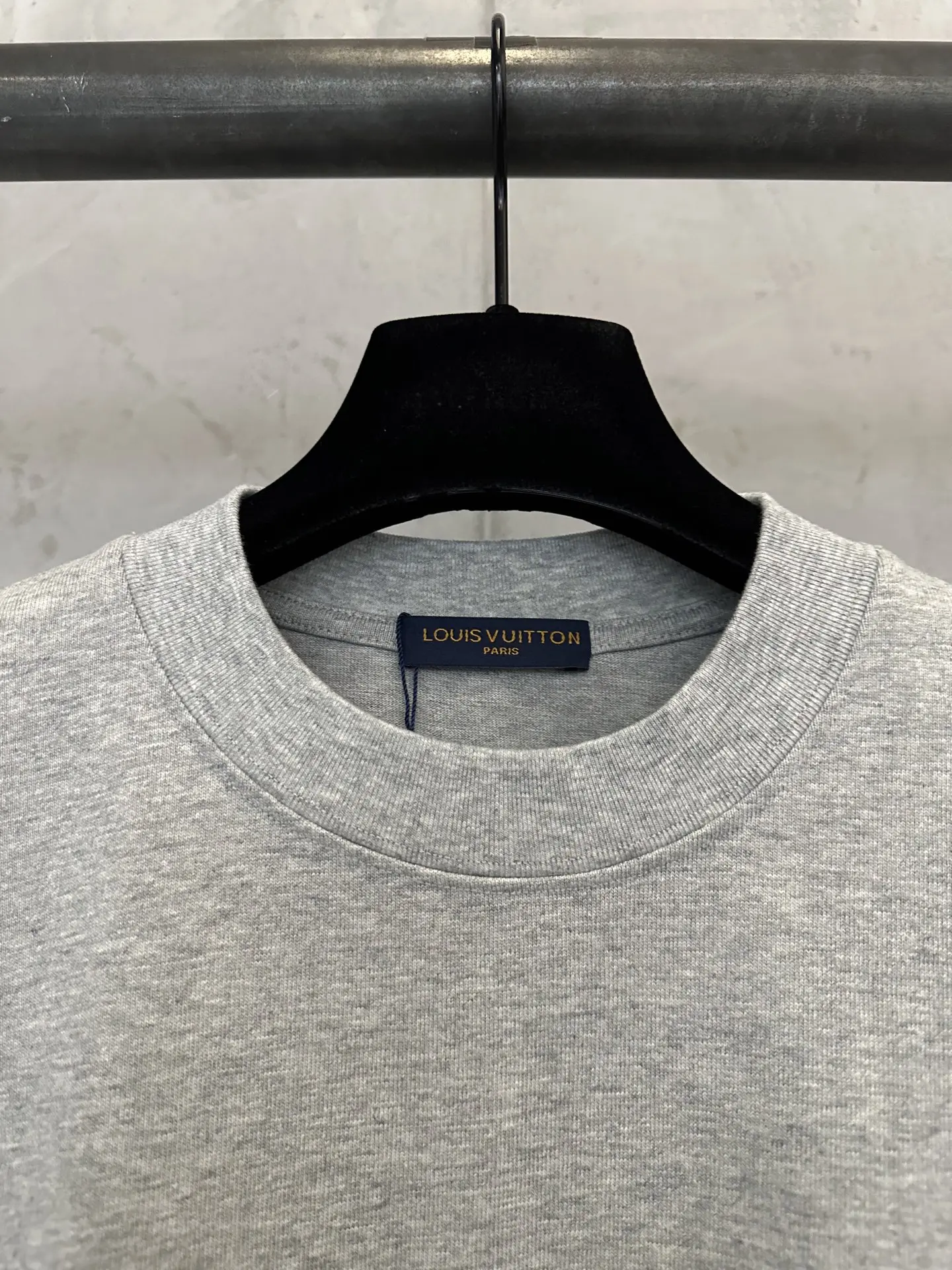 Leather Logo Patch Heavyweight Cotton T-Shirt D22011895 — view 7