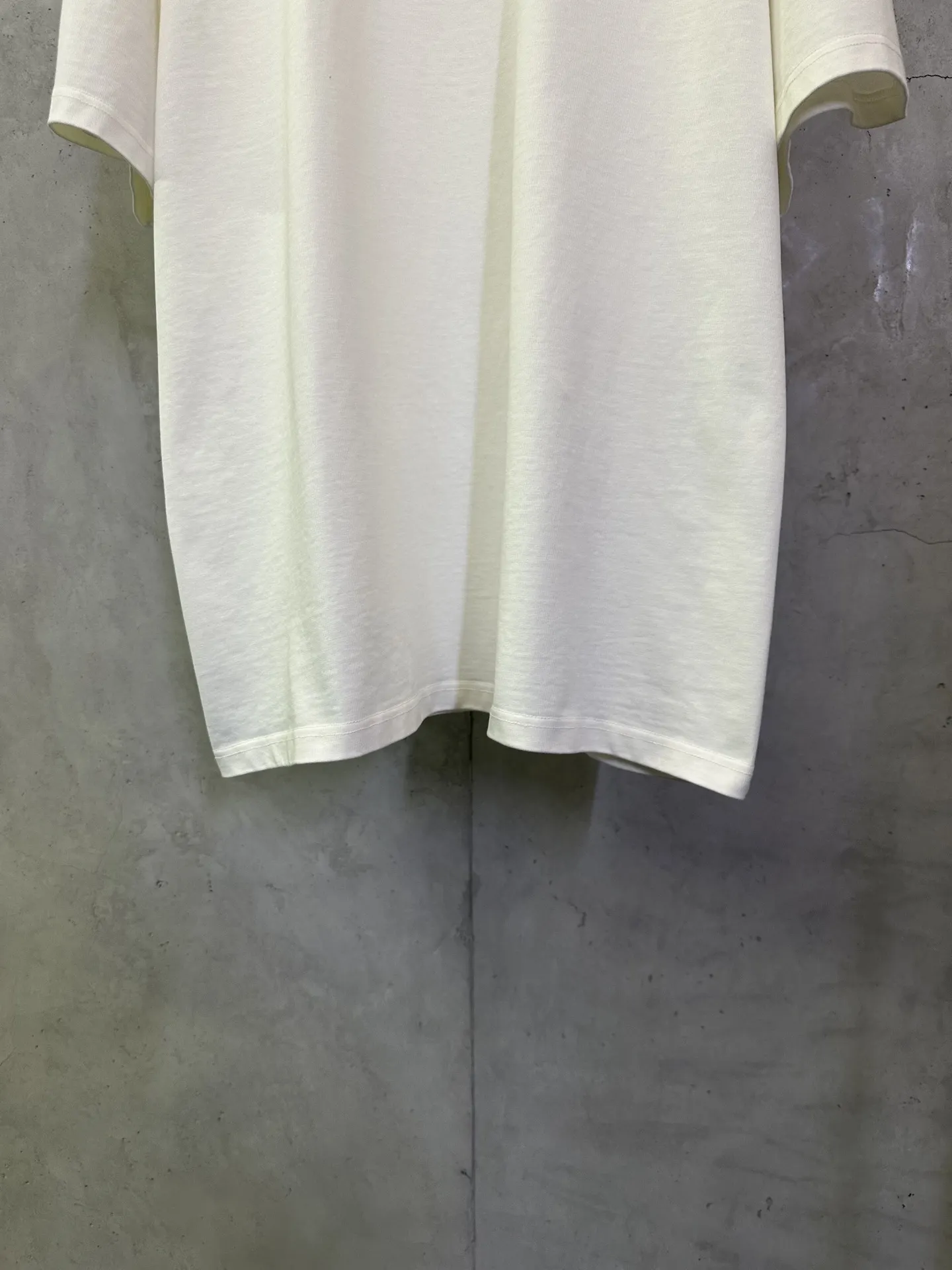 Logo Print Heavyweight Cotton T-Shirt D22015282 — view 4