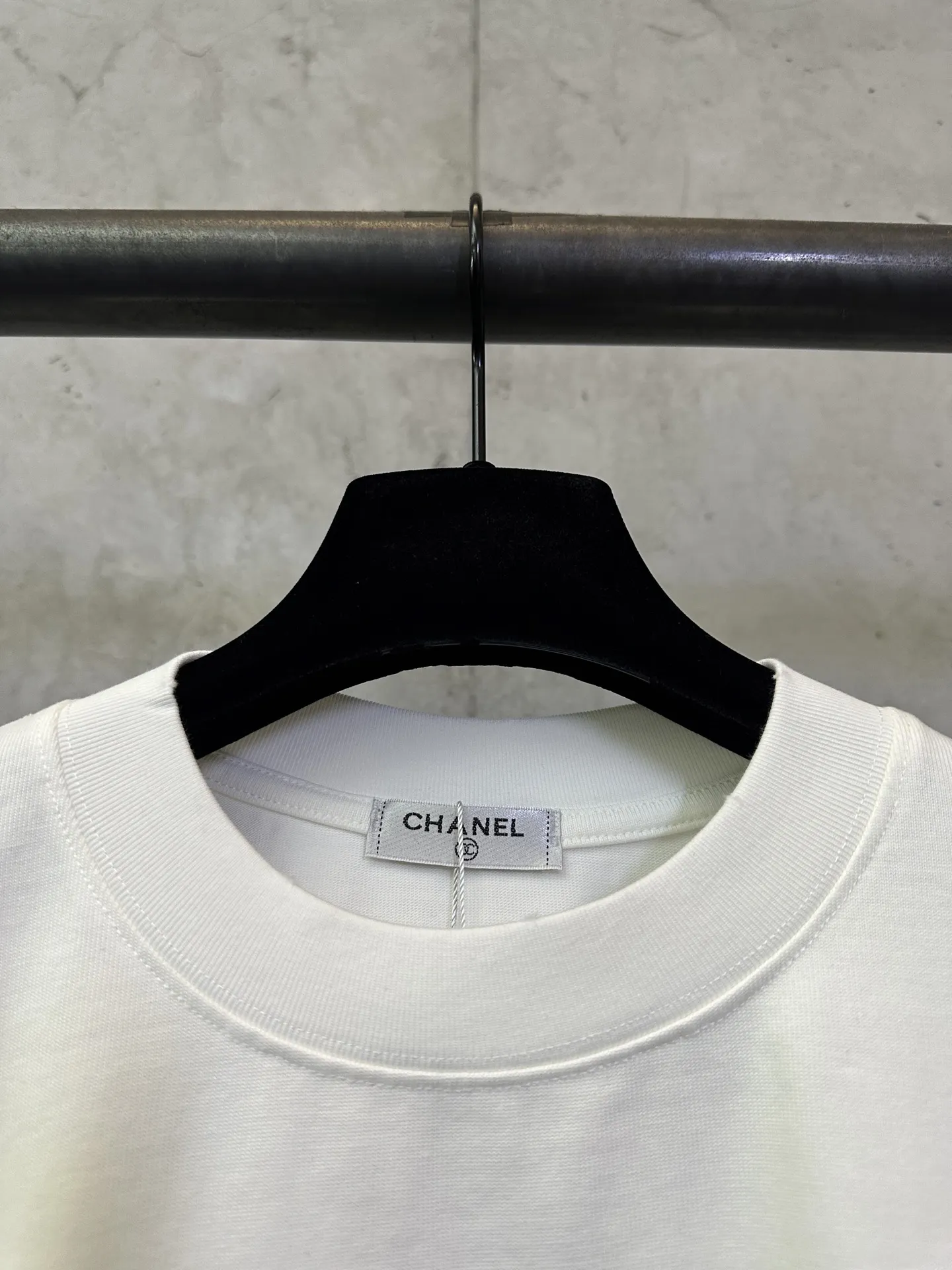 Logo Print Heavyweight Cotton T-Shirt D22012440 — view 7