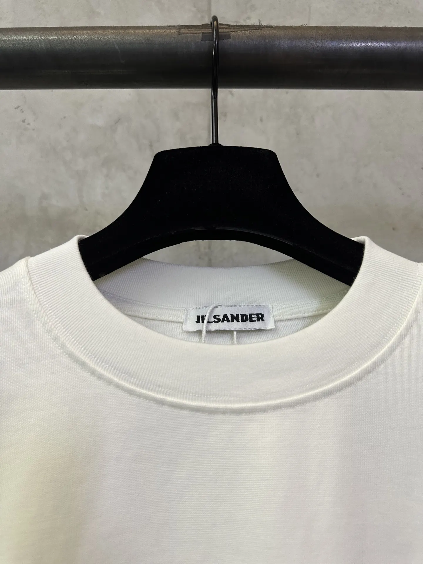 Logo-Print Heavyweight Cotton T-Shirt D22015308 — view 7