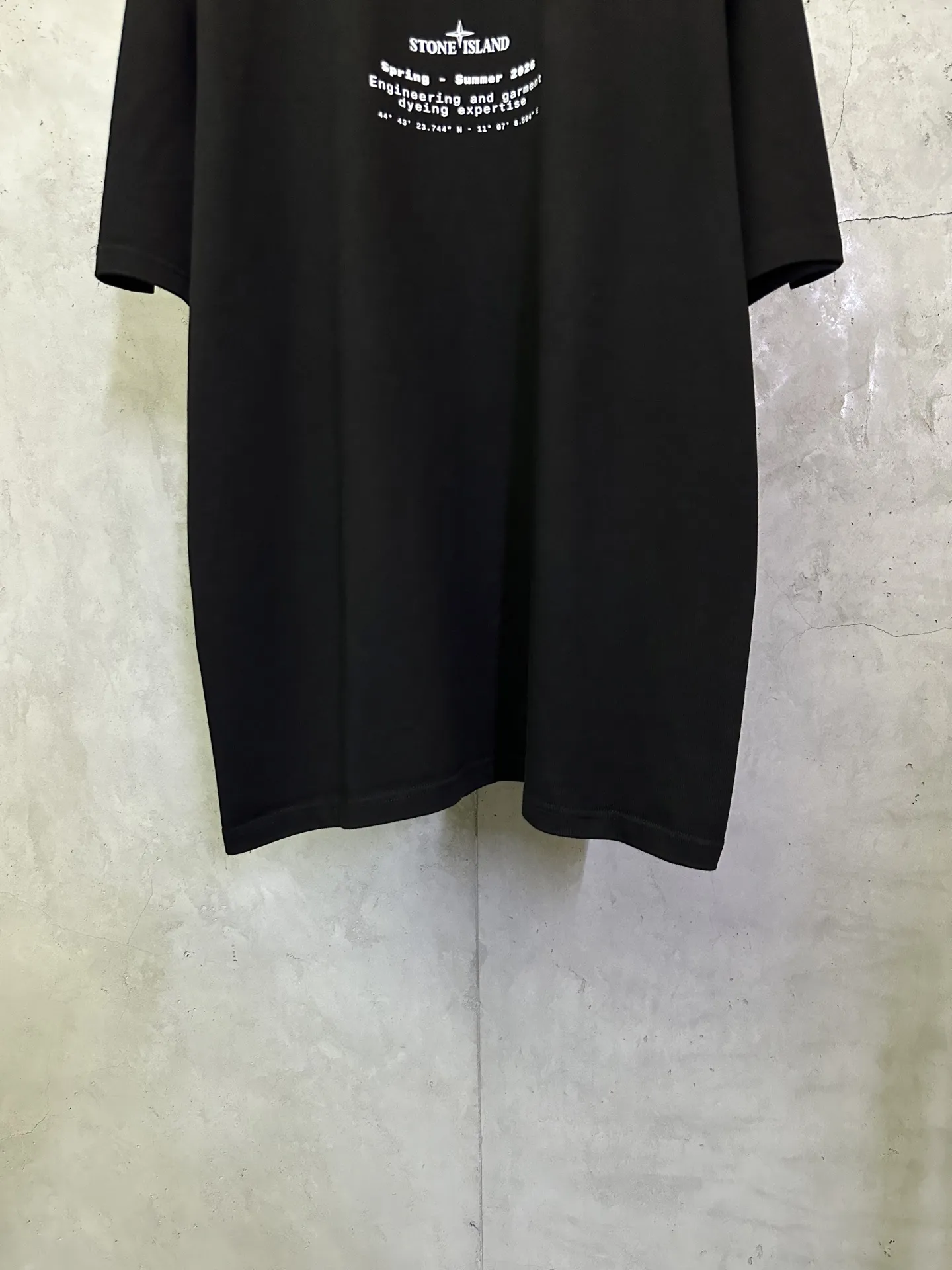 Stone Island Compass Logo Heavyweight Cotton T-Shirt D22012337 — view 6