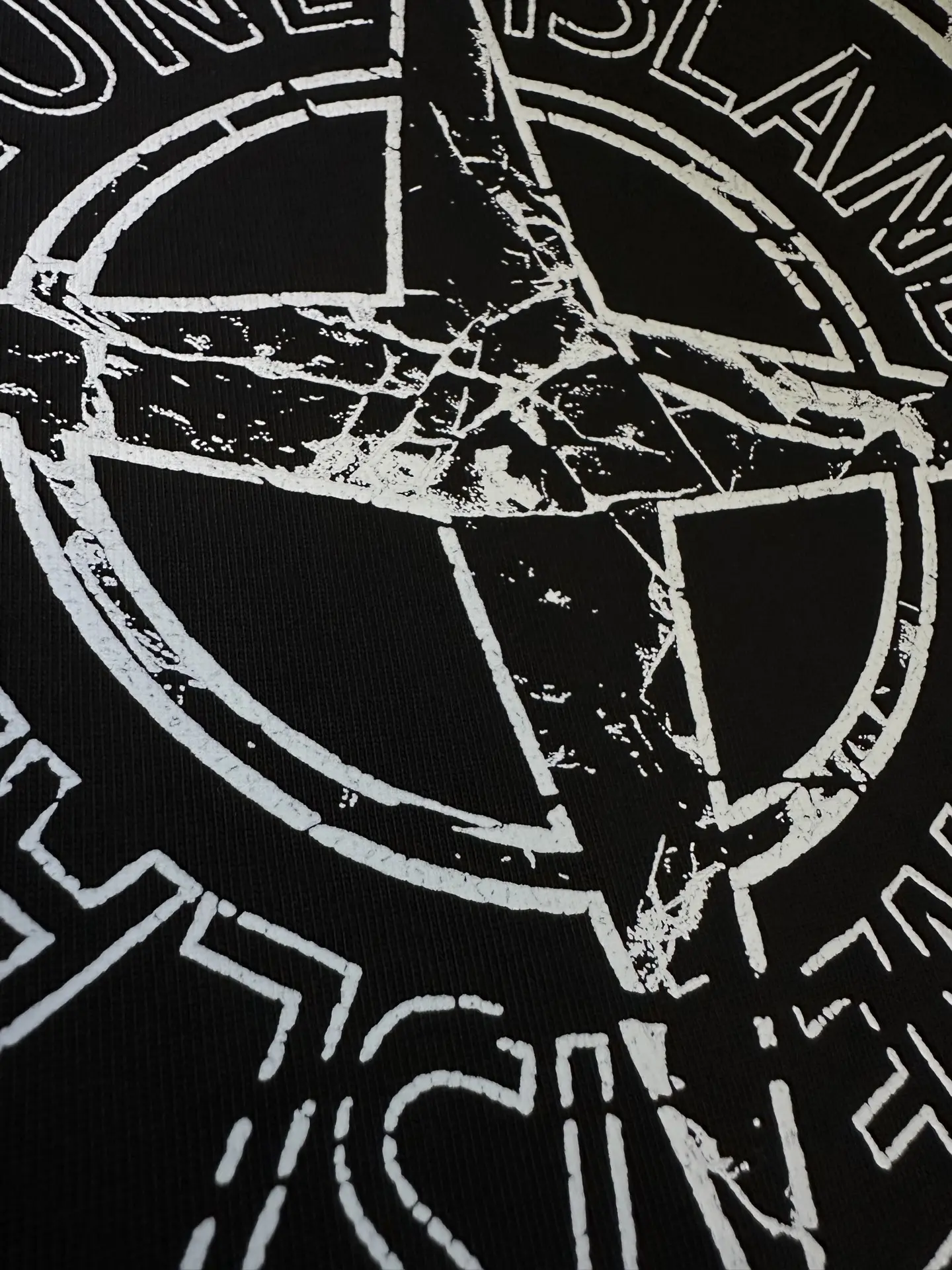 Stone Island Compass Logo Heavyweight Cotton T-Shirt D22012337 — view 8