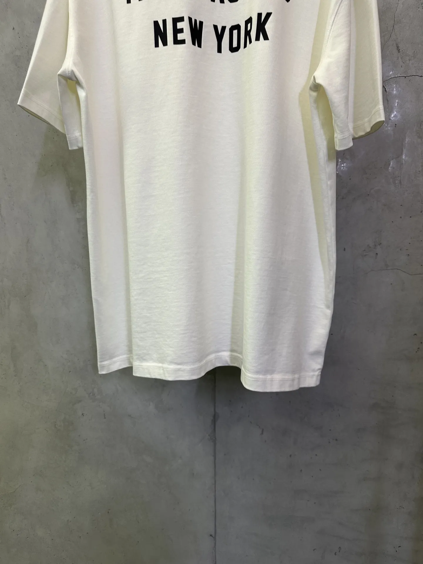 Heavyweight Cotton Logo T-Shirt D22015285 — view 6