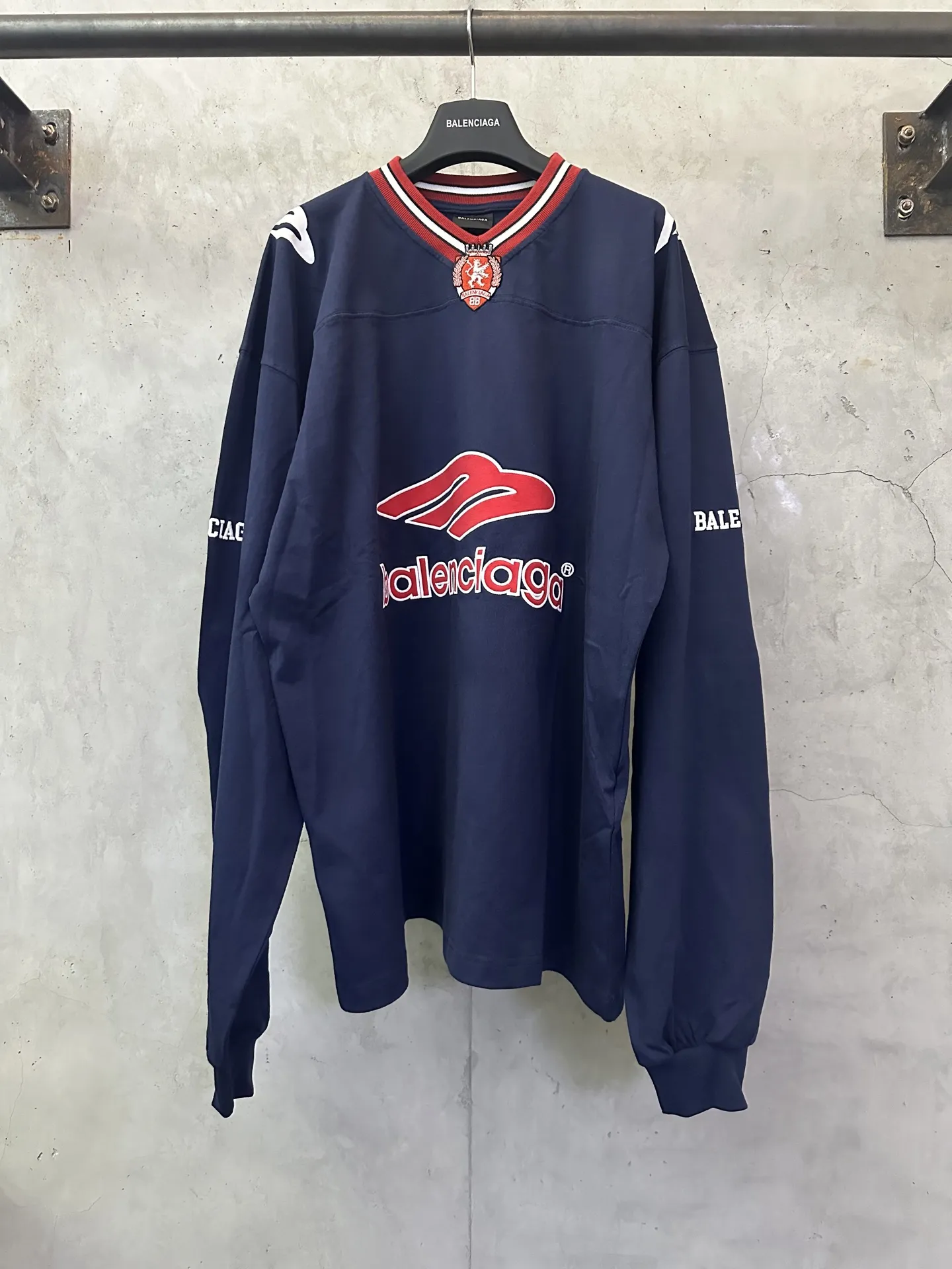 Football Series Embroidered Long-Sleeve T-Shirt D22511564