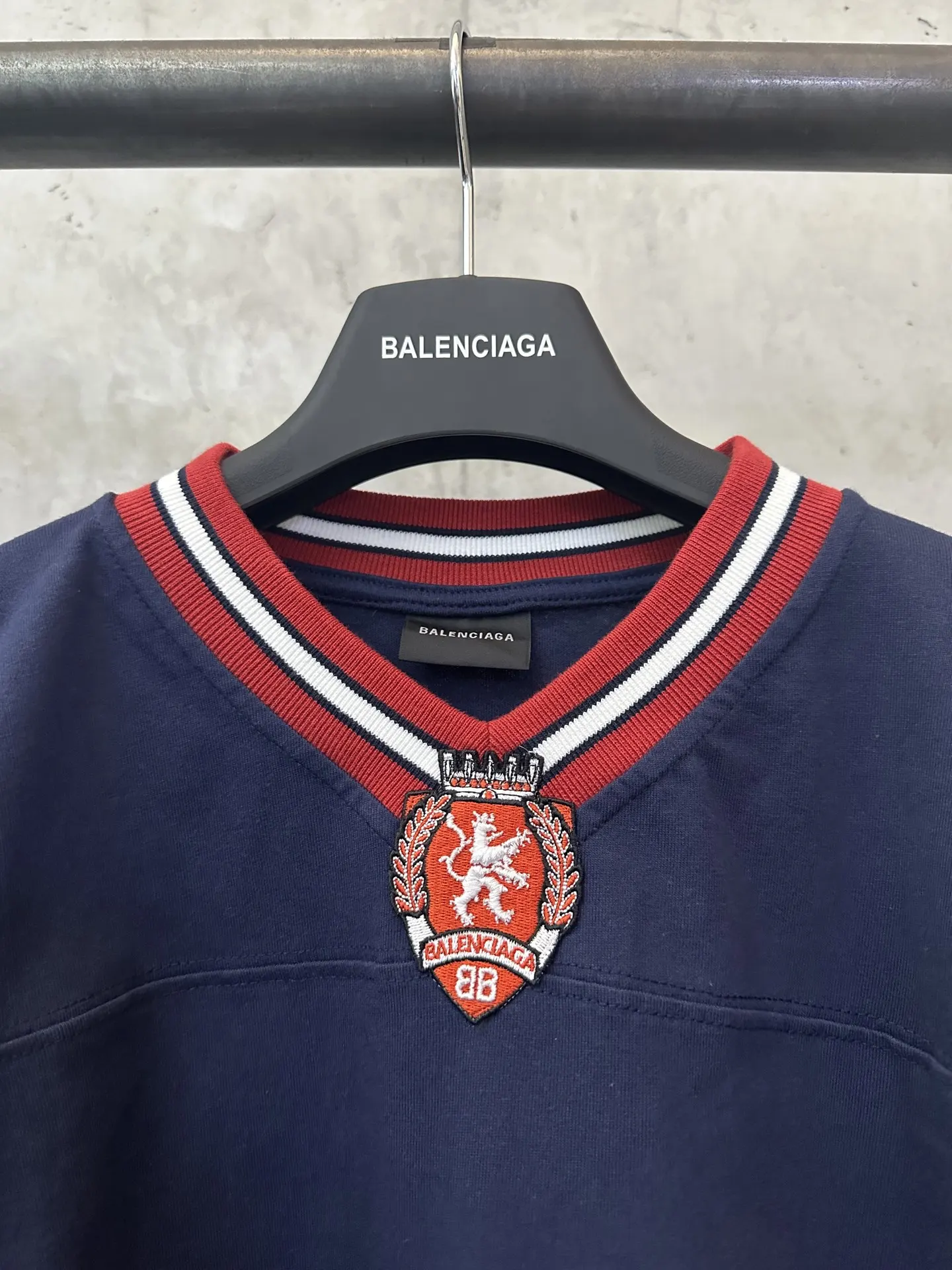 Football Series Embroidered Long-Sleeve T-Shirt D22511564 — view 7
