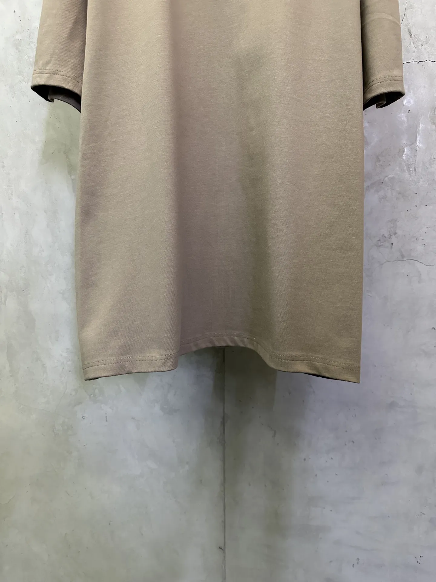 L.V.M. Logo Print Heavyweight Cotton T-Shirt D22512356 — view 4