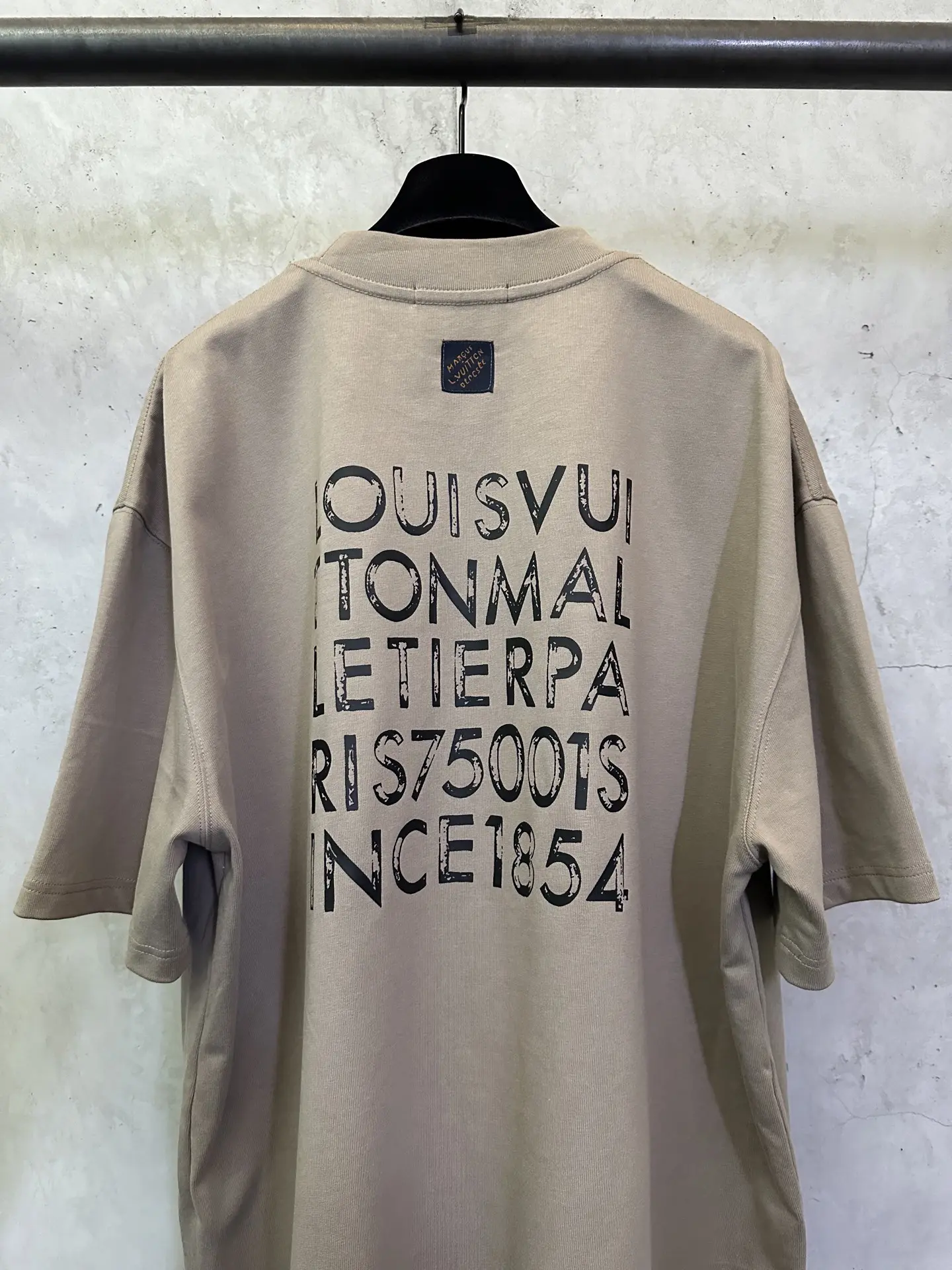L.V.M. Logo Print Heavyweight Cotton T-Shirt D22512356 — view 5