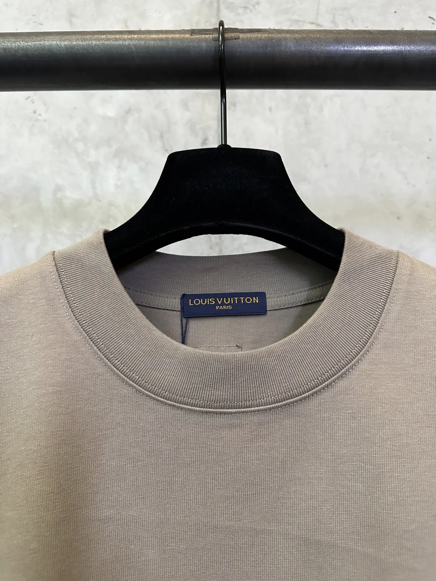 L.V.M. Logo Print Heavyweight Cotton T-Shirt D22512356 — view 7