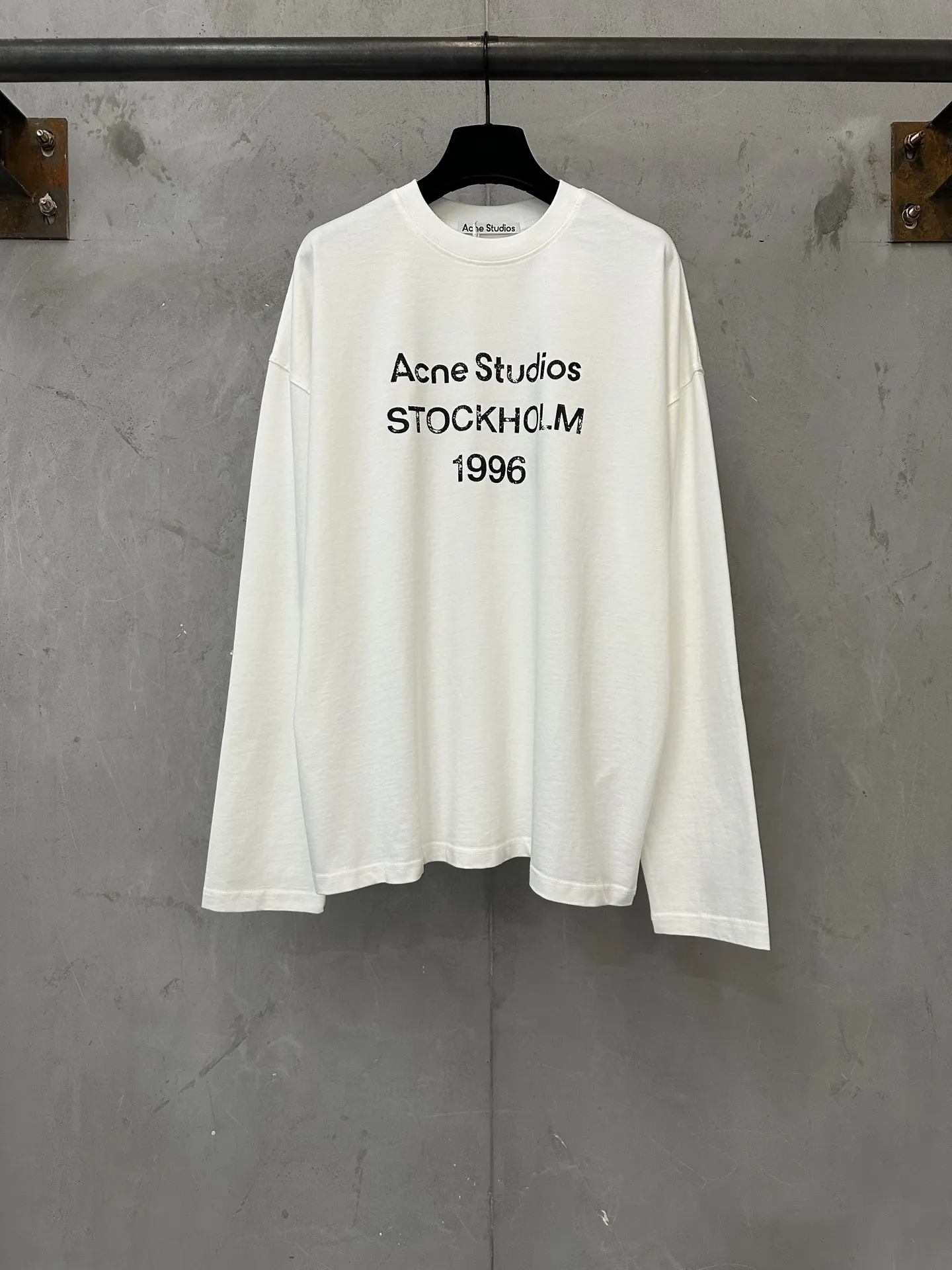 Logo Print Long-Sleeve Cotton T-Shirt D23023132