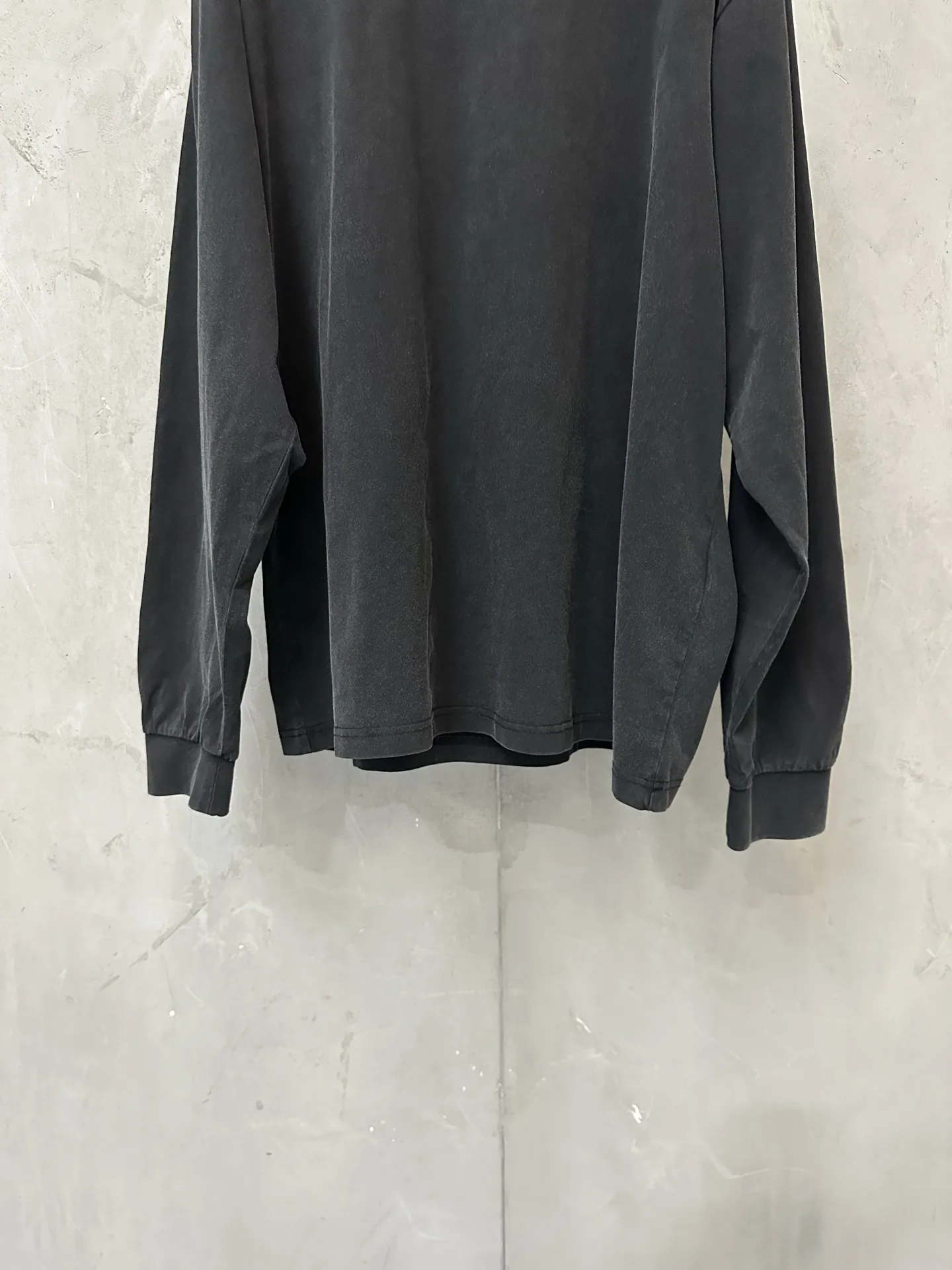 Logo Embroidered Long-Sleeve T-Shirt D23023074 — view 4
