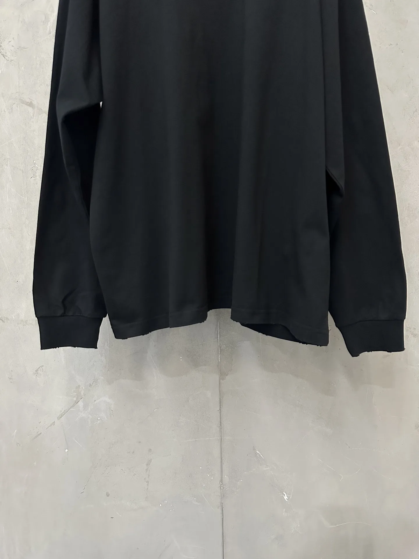 Political Campaign Embroidered Long-Sleeve T-Shirt D23020648 — view 4