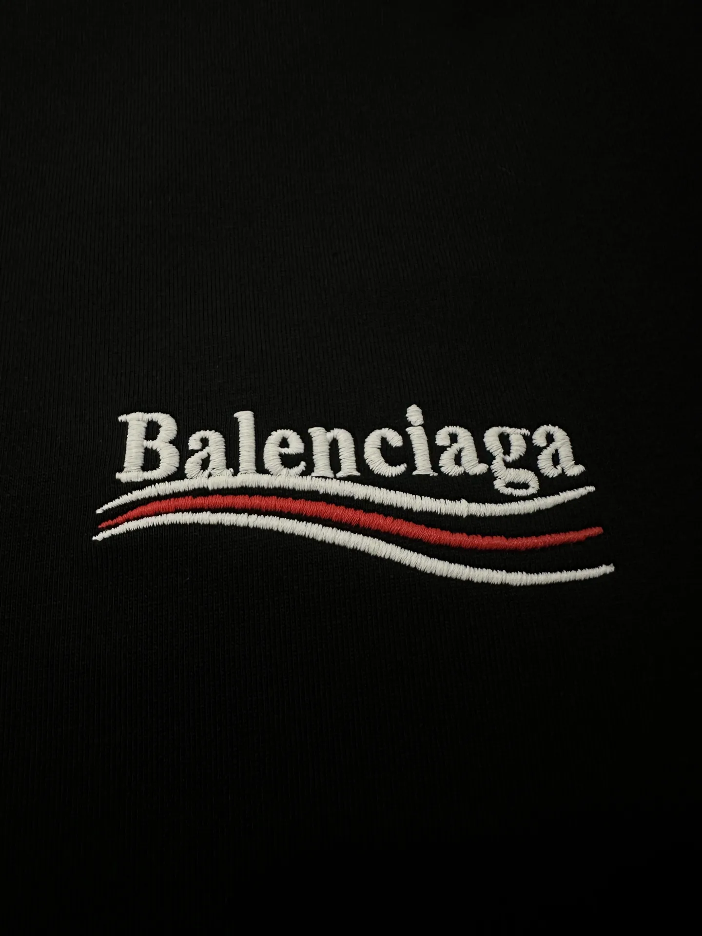 Political Campaign Embroidered Long-Sleeve T-Shirt D23020648 — view 7
