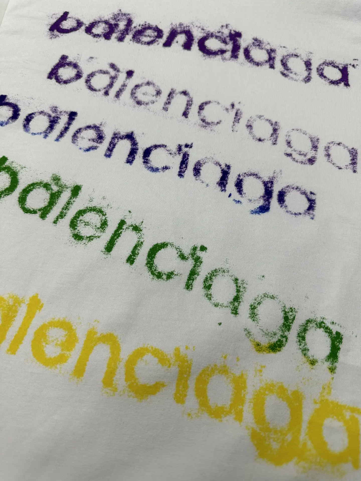 Rainbow Gradient Logo Long-Sleeve T-Shirt D23022295 — view 7
