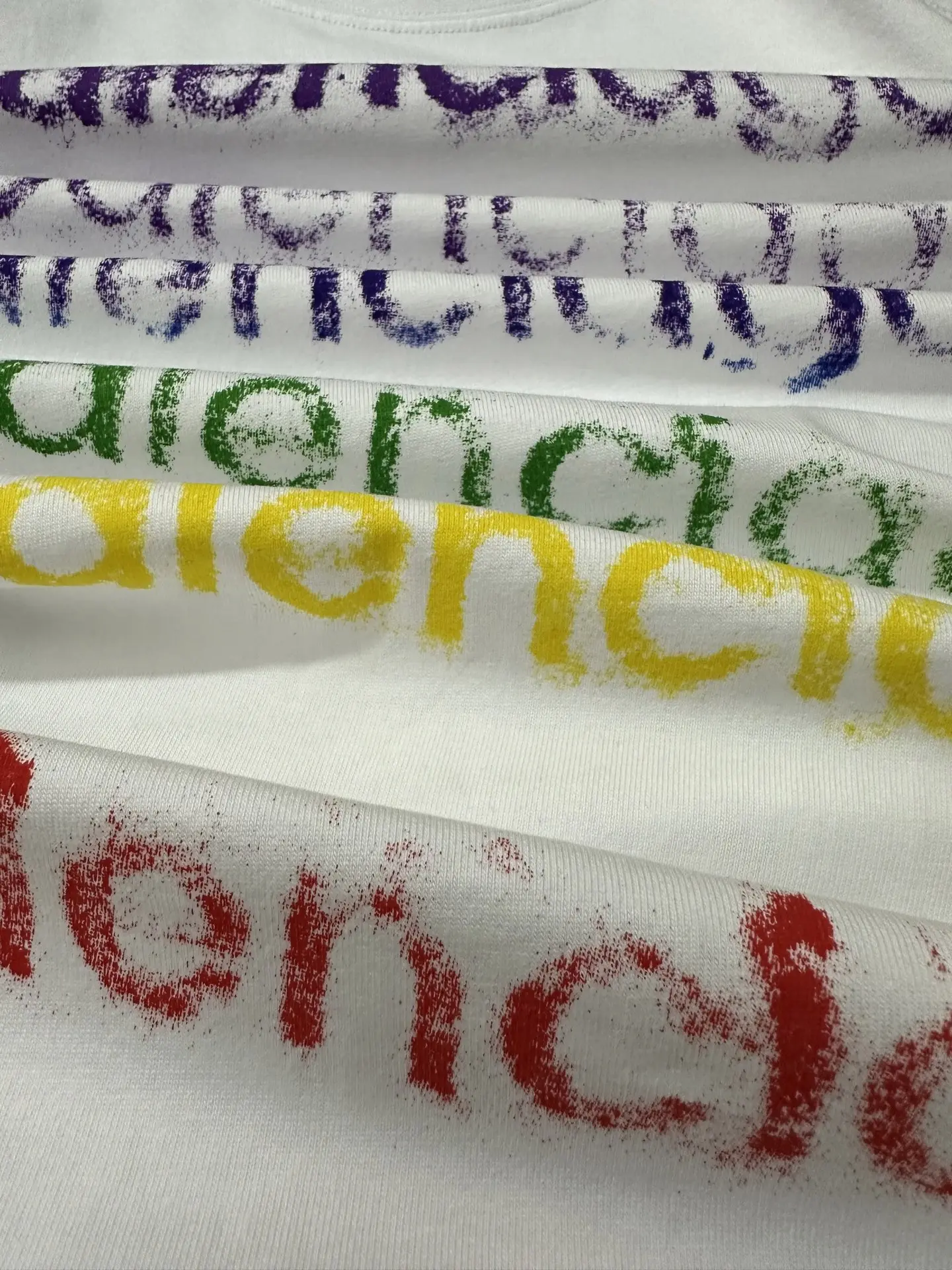 Rainbow Gradient Logo Long-Sleeve T-Shirt D23022295 — view 8