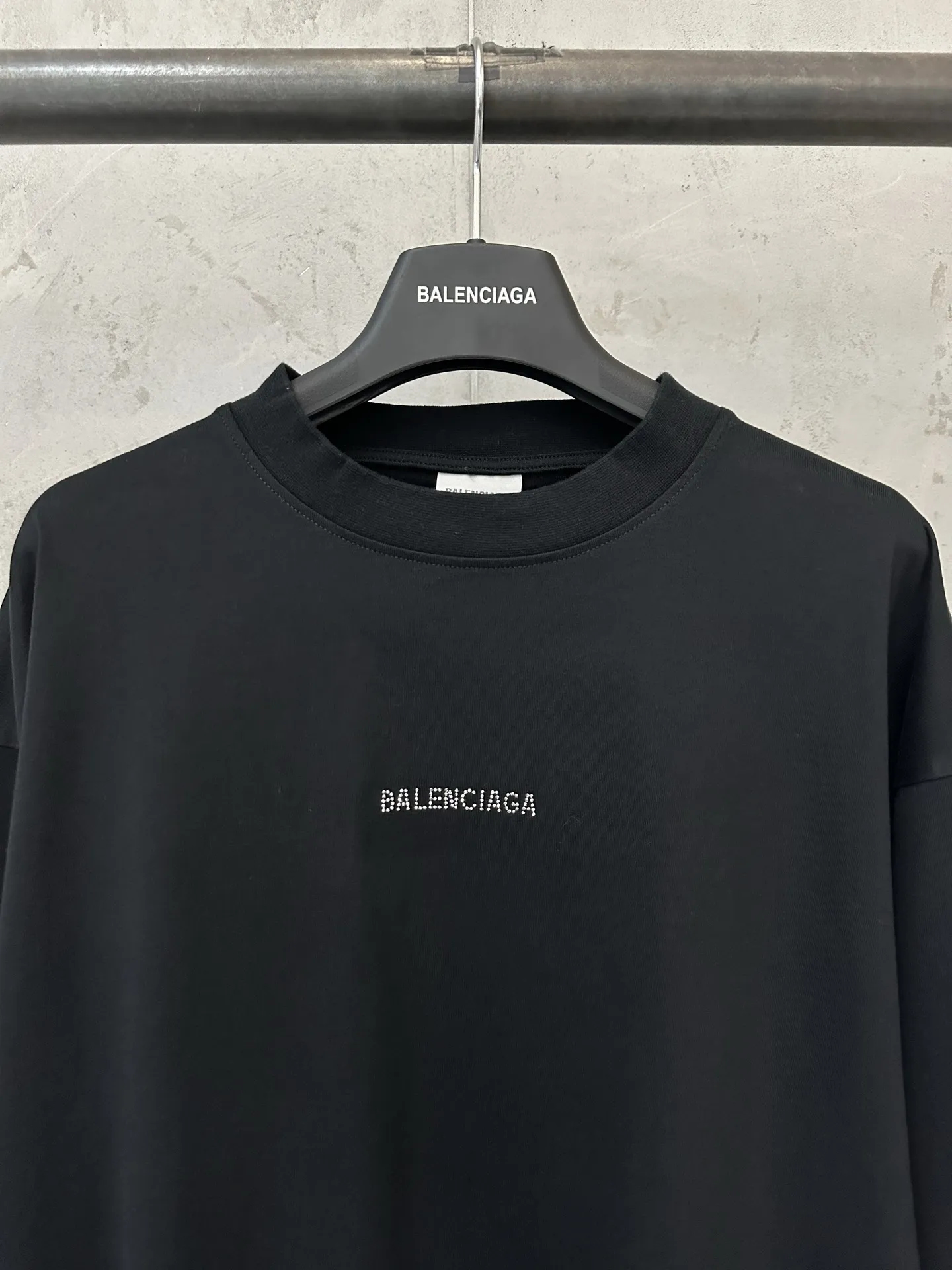Rhinestone Logo Long-Sleeve T-Shirt D23023152 — view 5