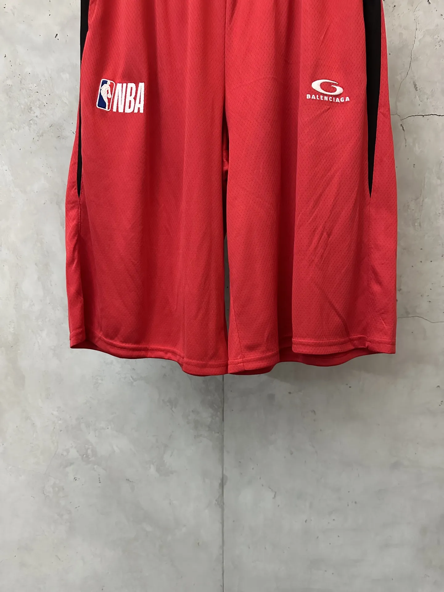 Balenciaga x NBA Mesh Basketball Shorts D23011920 — view 4