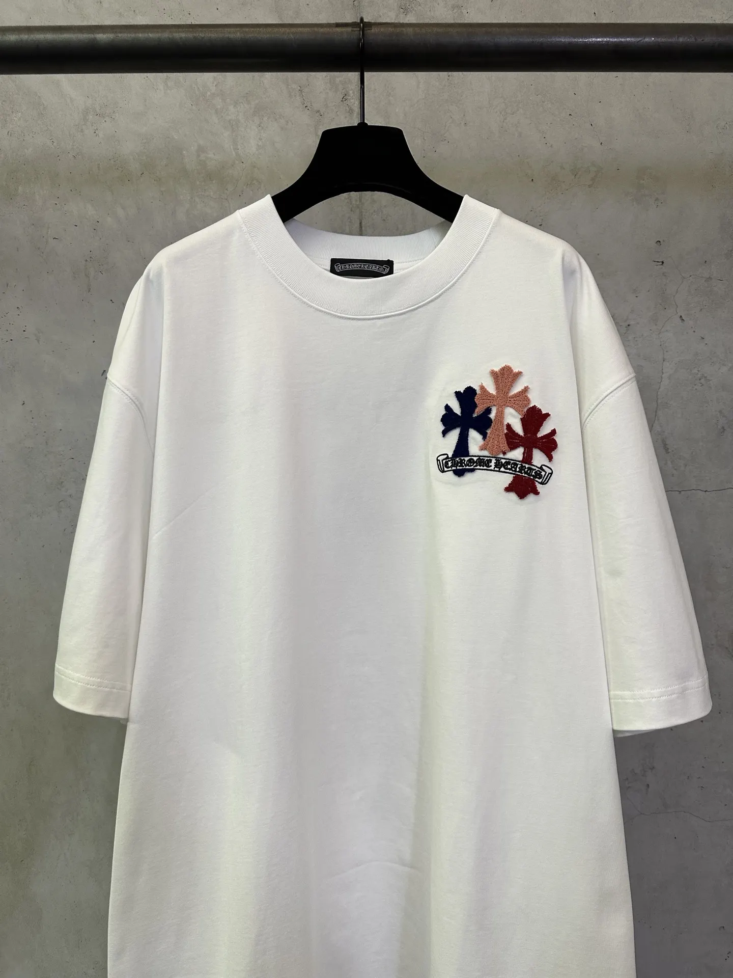 Embroidered Cross Logo Cotton T-Shirt D23012425 — view 3