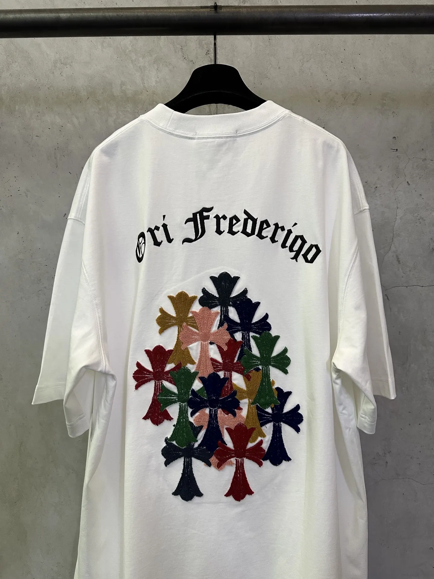 Embroidered Cross Logo Cotton T-Shirt D23012425 — view 5