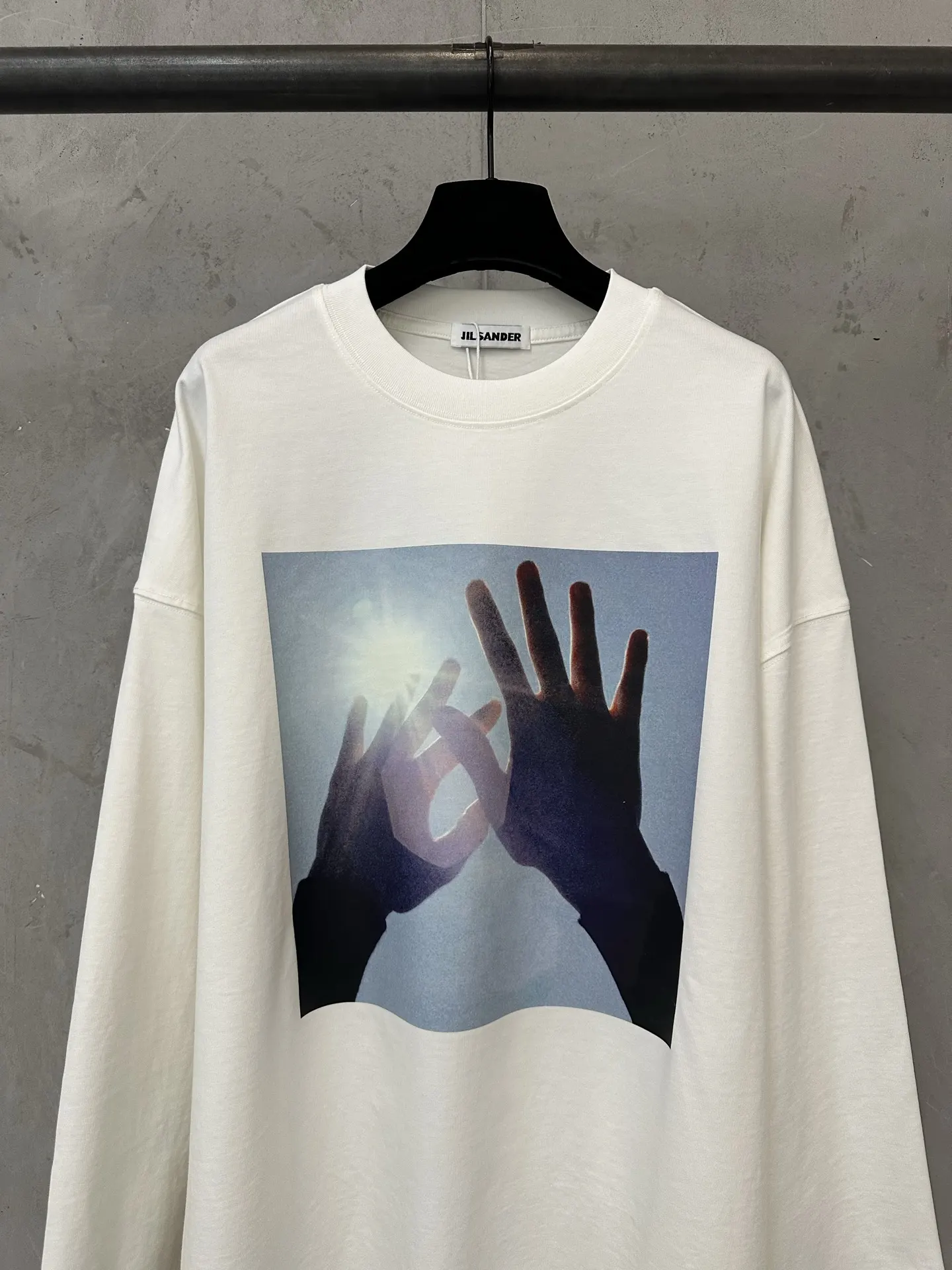 Graphic Print Long-Sleeved Cotton T-Shirt D23023092 — view 3