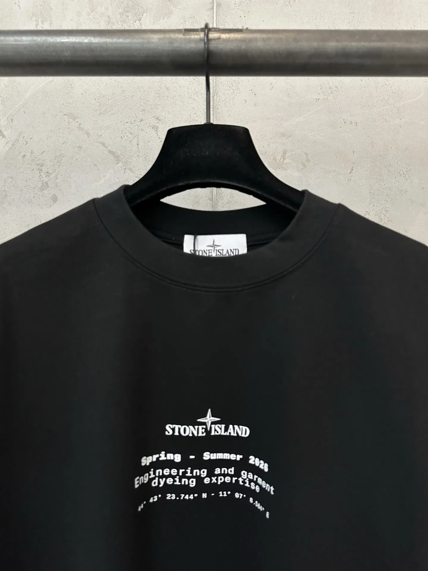 Logo Print Long-Sleeve Cotton T-Shirt D23023145 — view 5