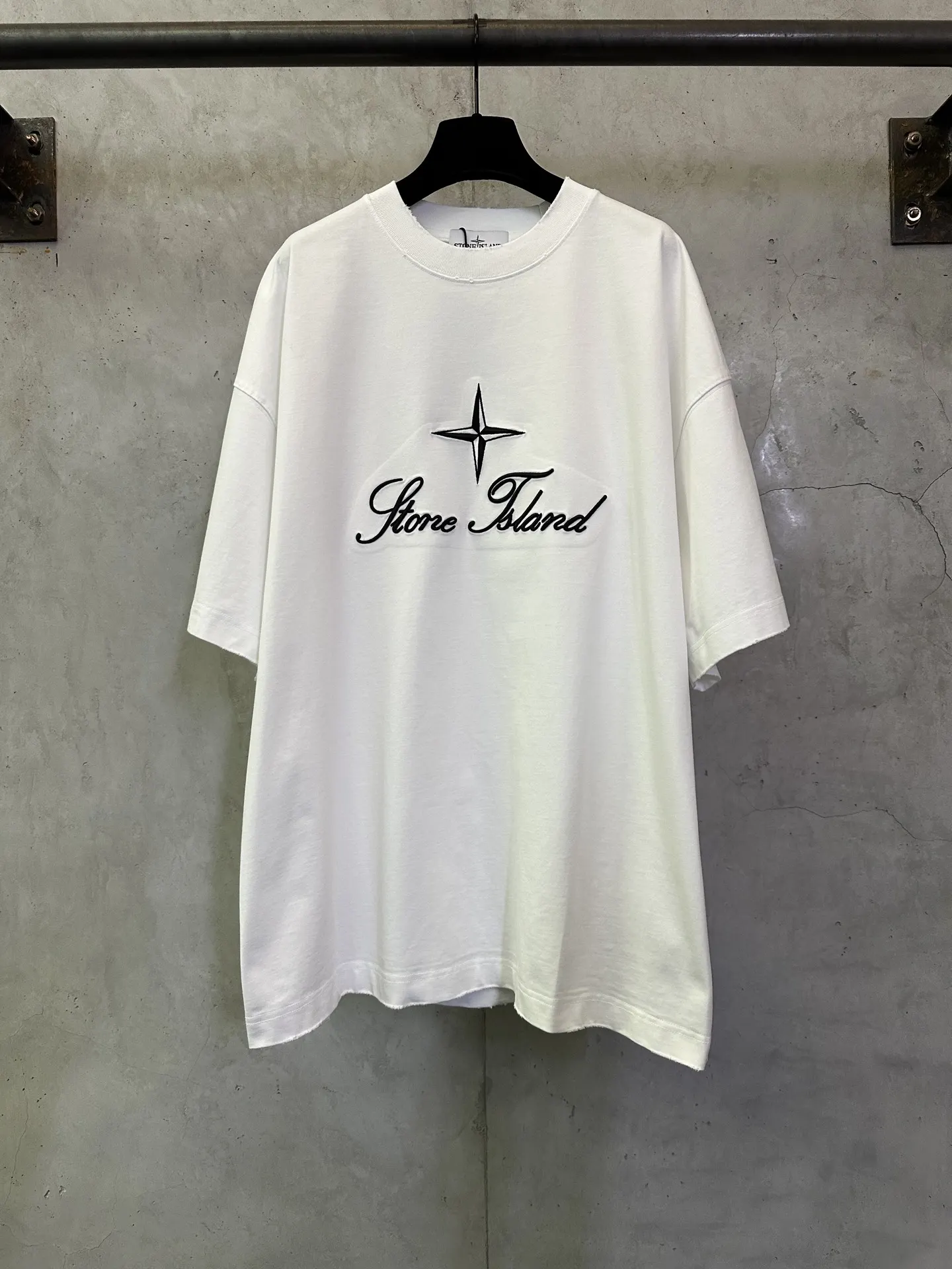 Embroidered Logo Heavyweight Cotton T-Shirt D23012417