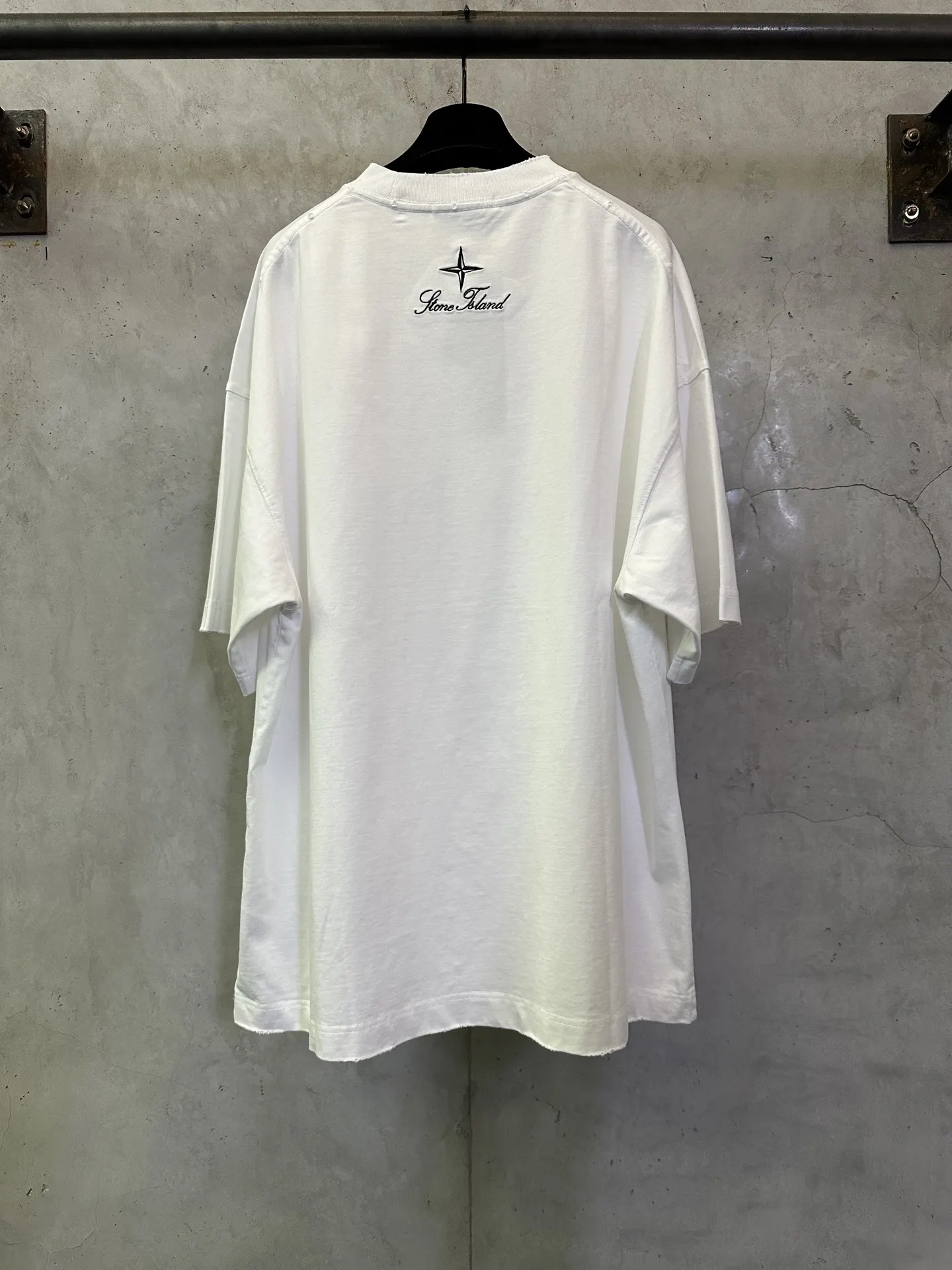 Embroidered Logo Heavyweight Cotton T-Shirt D23012417 — view 2