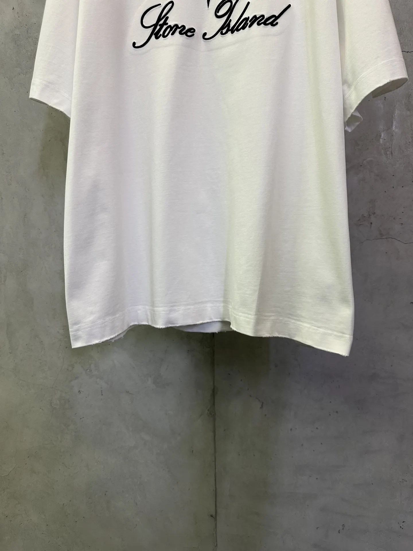 Embroidered Logo Heavyweight Cotton T-Shirt D23012417 — view 4