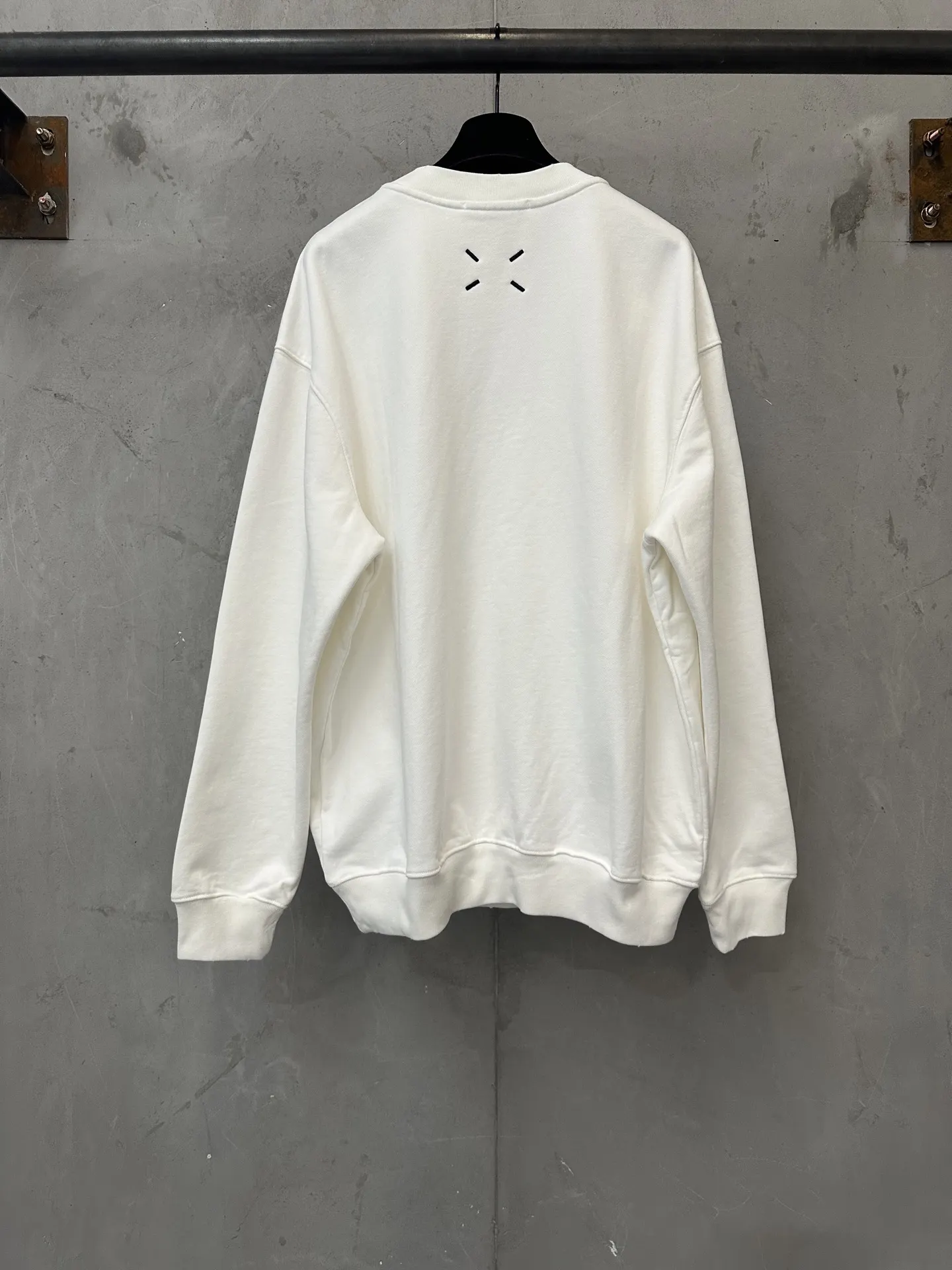 MM6 Embroidered Heavyweight Cotton Sweatshirt D25020521 — view 2